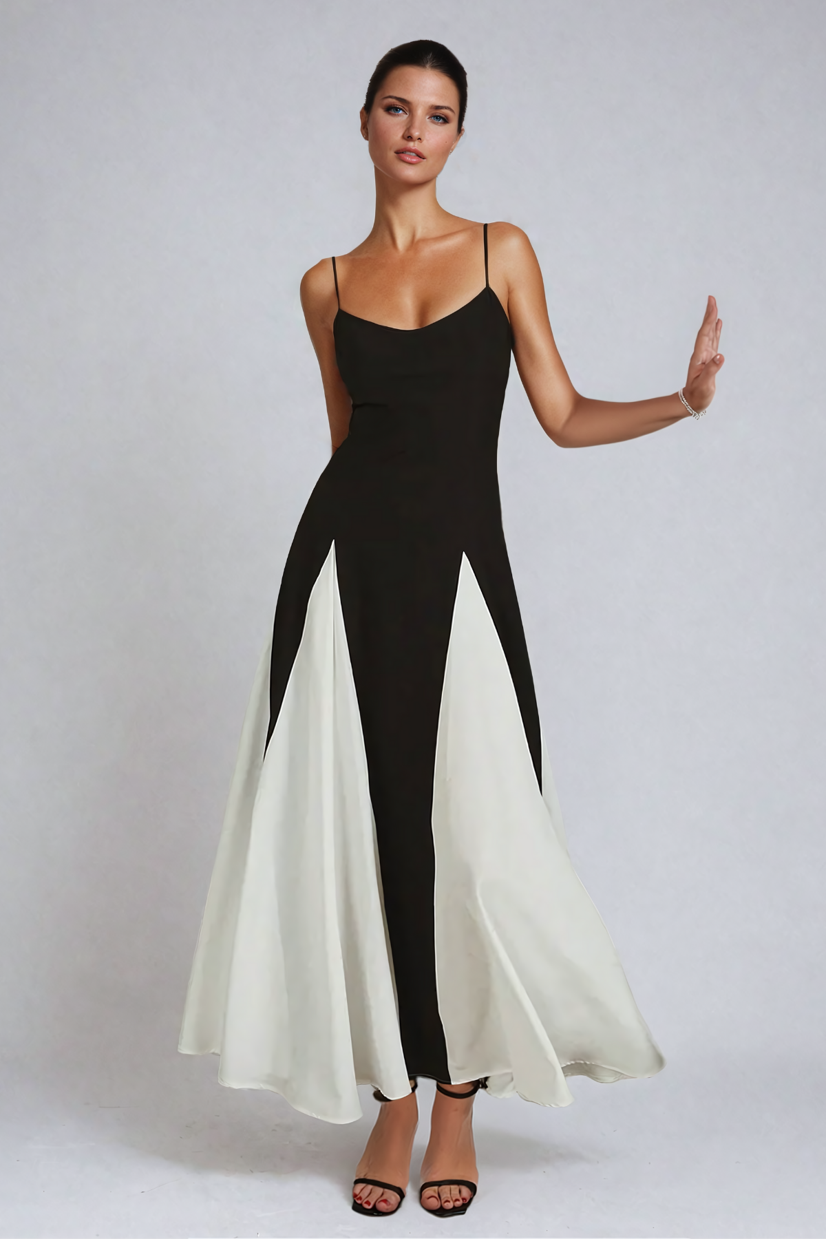 Adiel Deconstruct Ruch Spaghetti Maksi Elbise