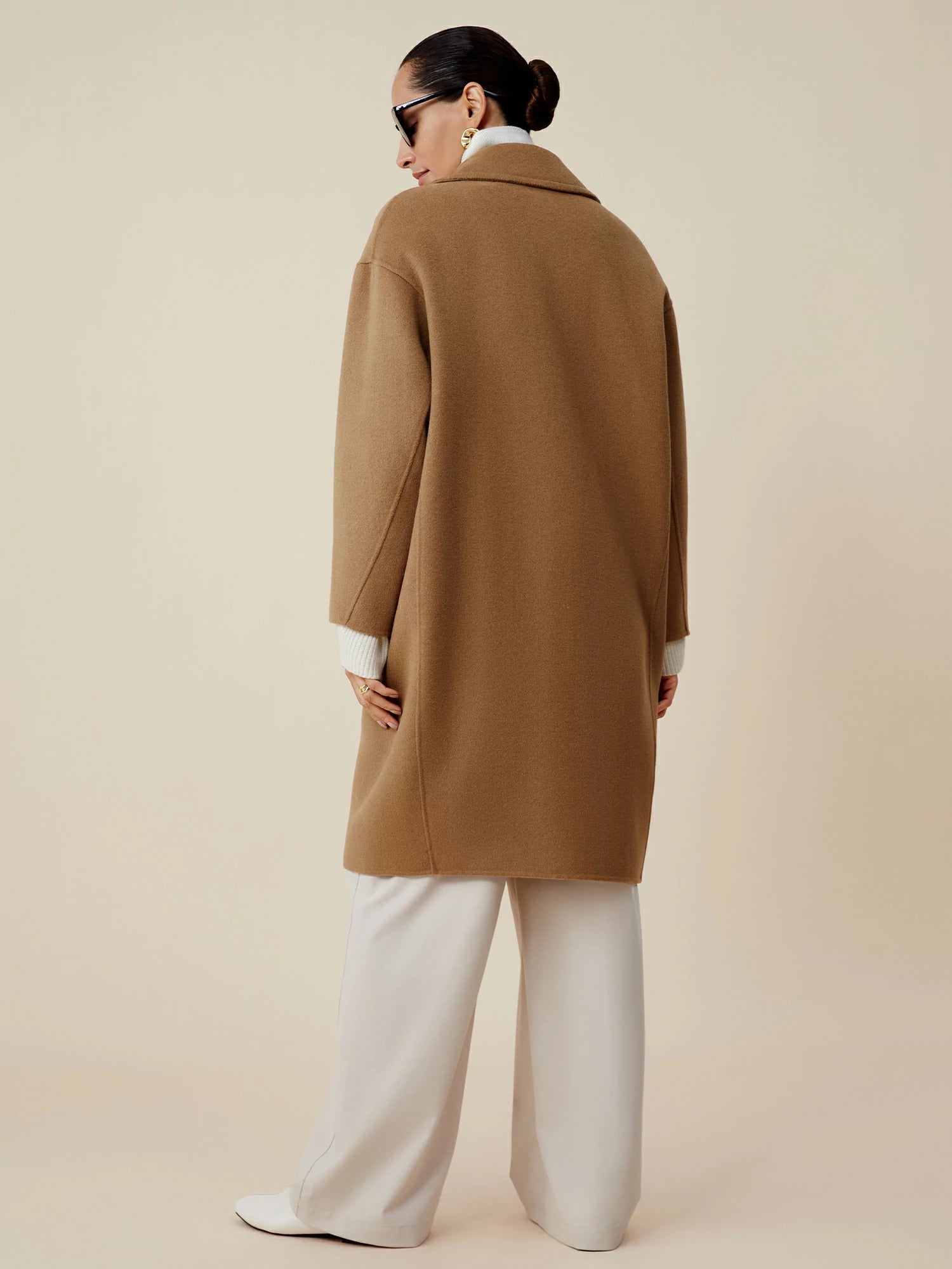 Yün Çentikli Yaka Uzun Kollu Kaban