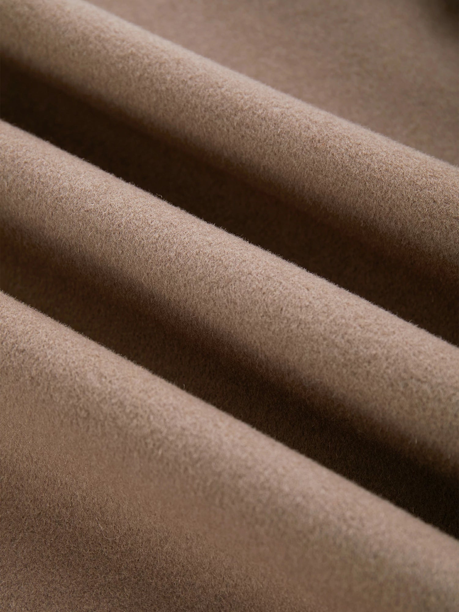 Yün Çentikli Yaka Uzun Kollu Kaban