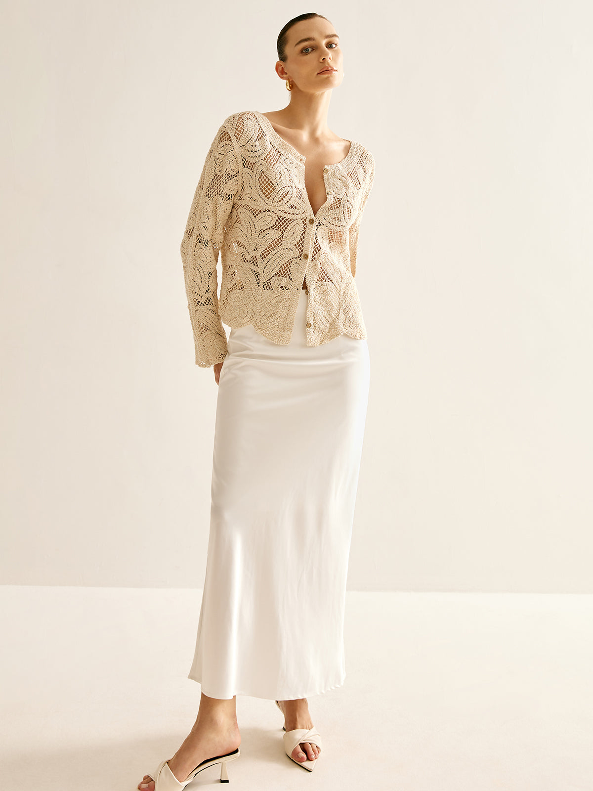 Quintessa İçi Boş Düğmeli Plisse Üst Hırka