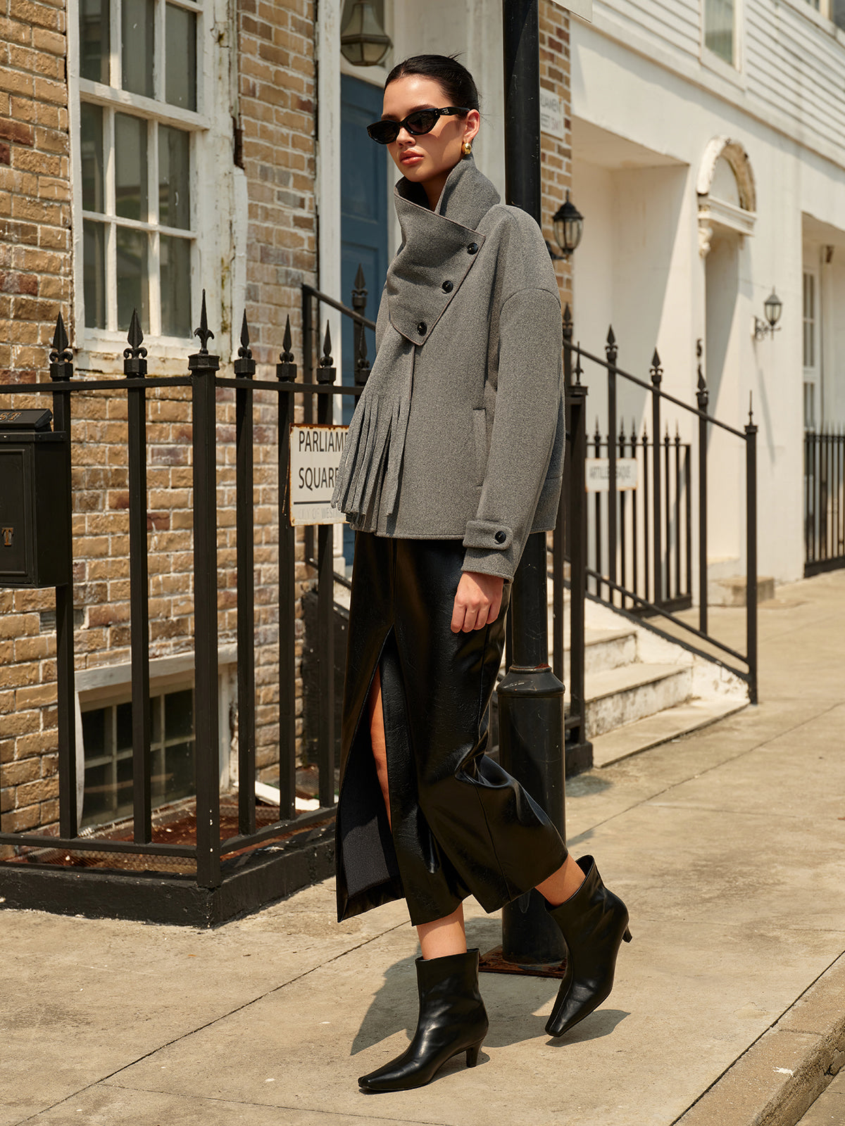 Frieda Püskül Şal Kaban