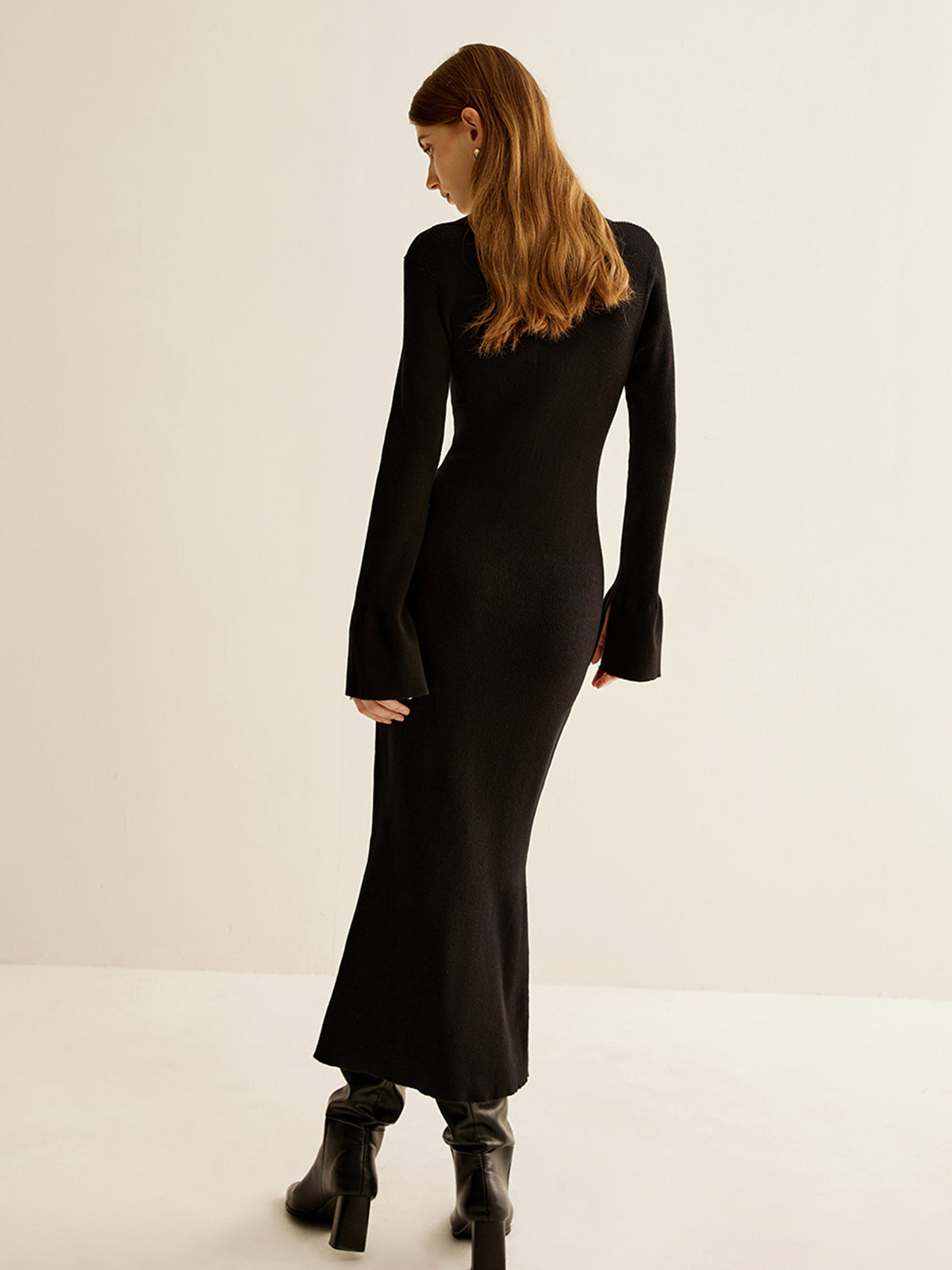 V Yaka İnce Yaka Örme Maxi Elbise