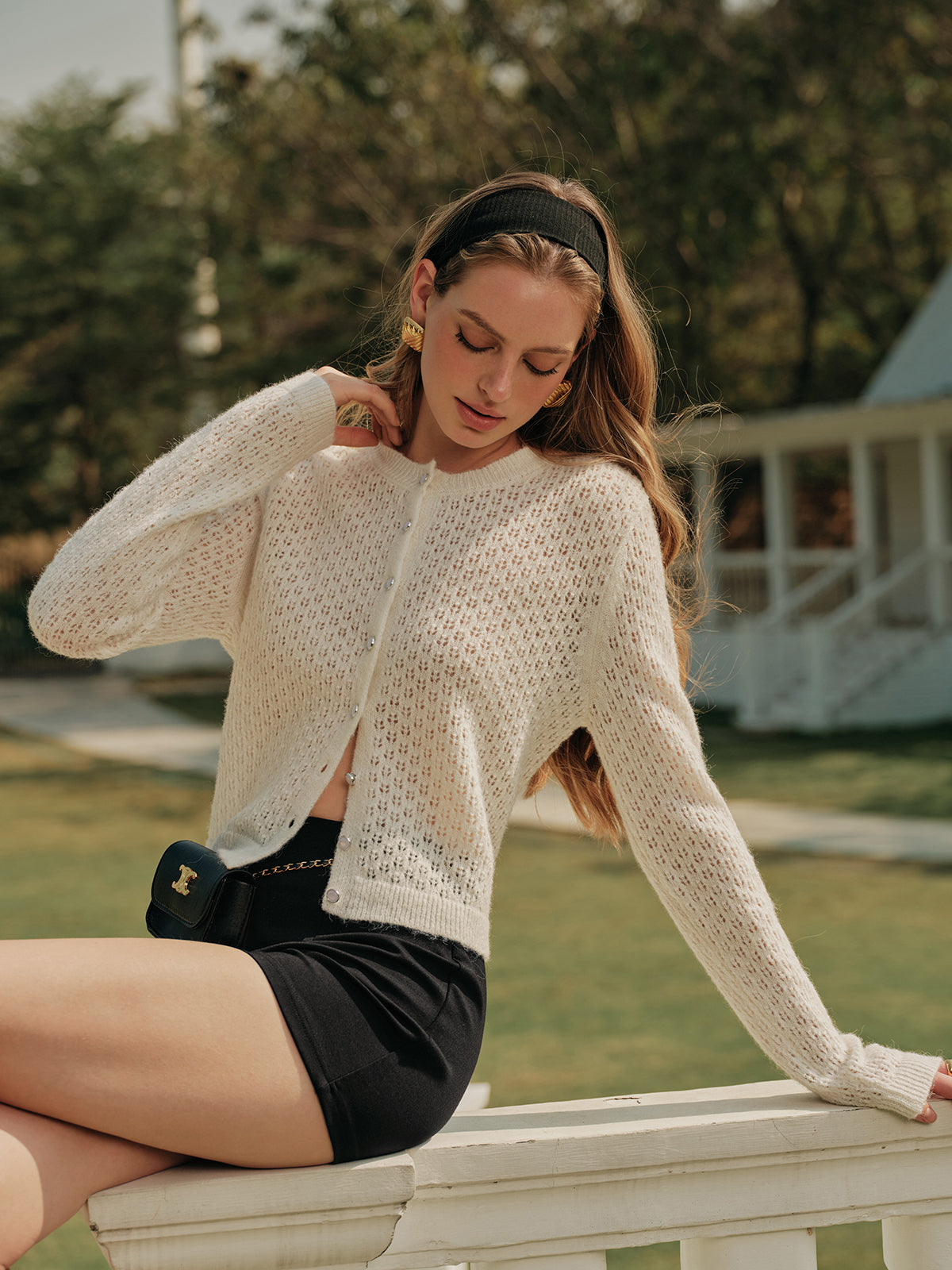 Dahlia Önü Düğmeli Tığ İşi Hırka