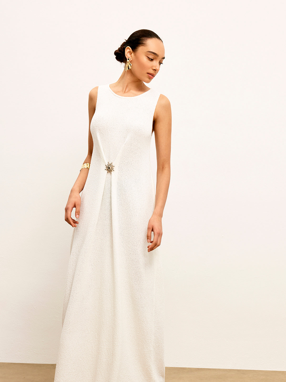 Metal Detay Kolsuz Örme Maxi Elbise