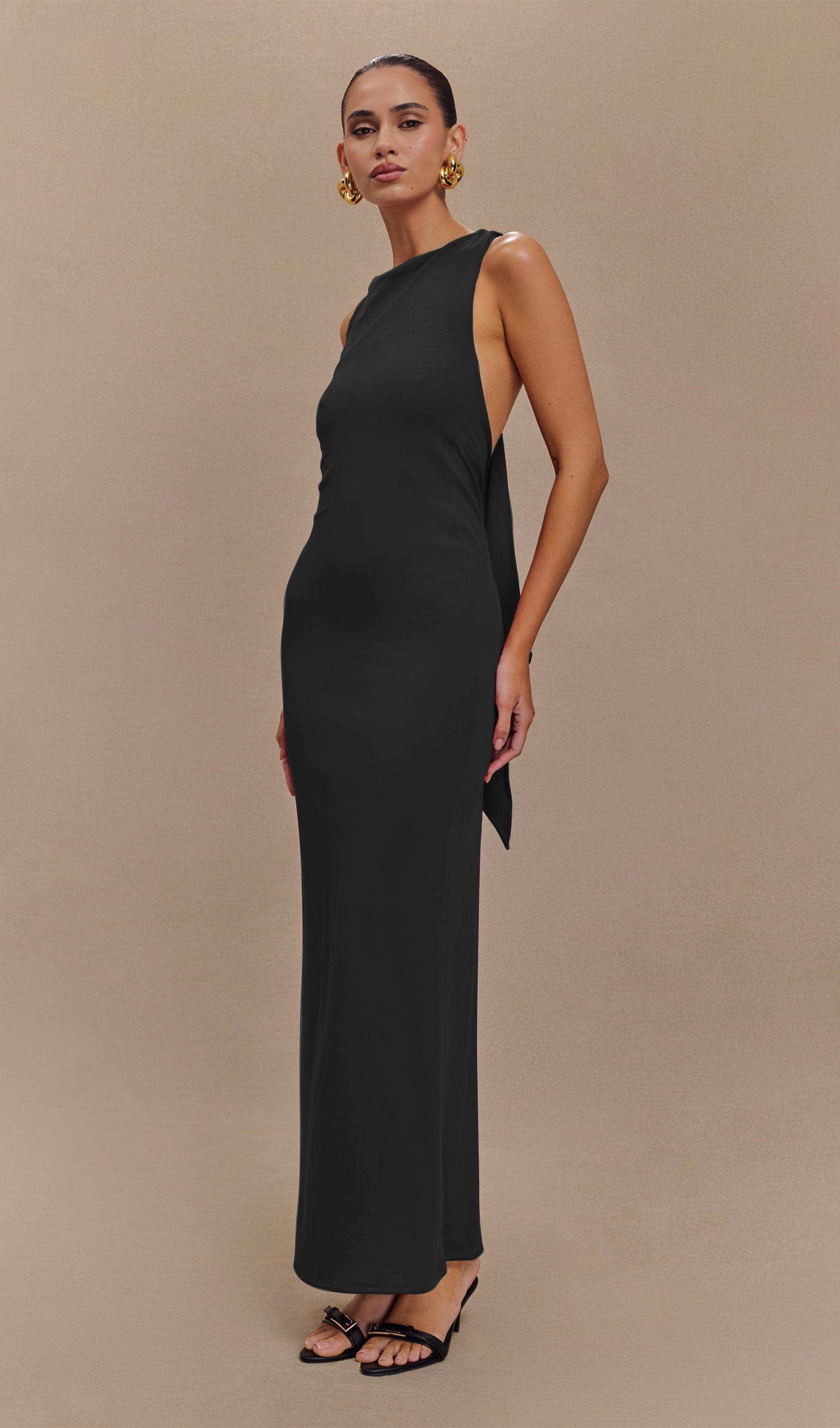 Asimetrik Scuba Jersey Maksi Elbise Siyah