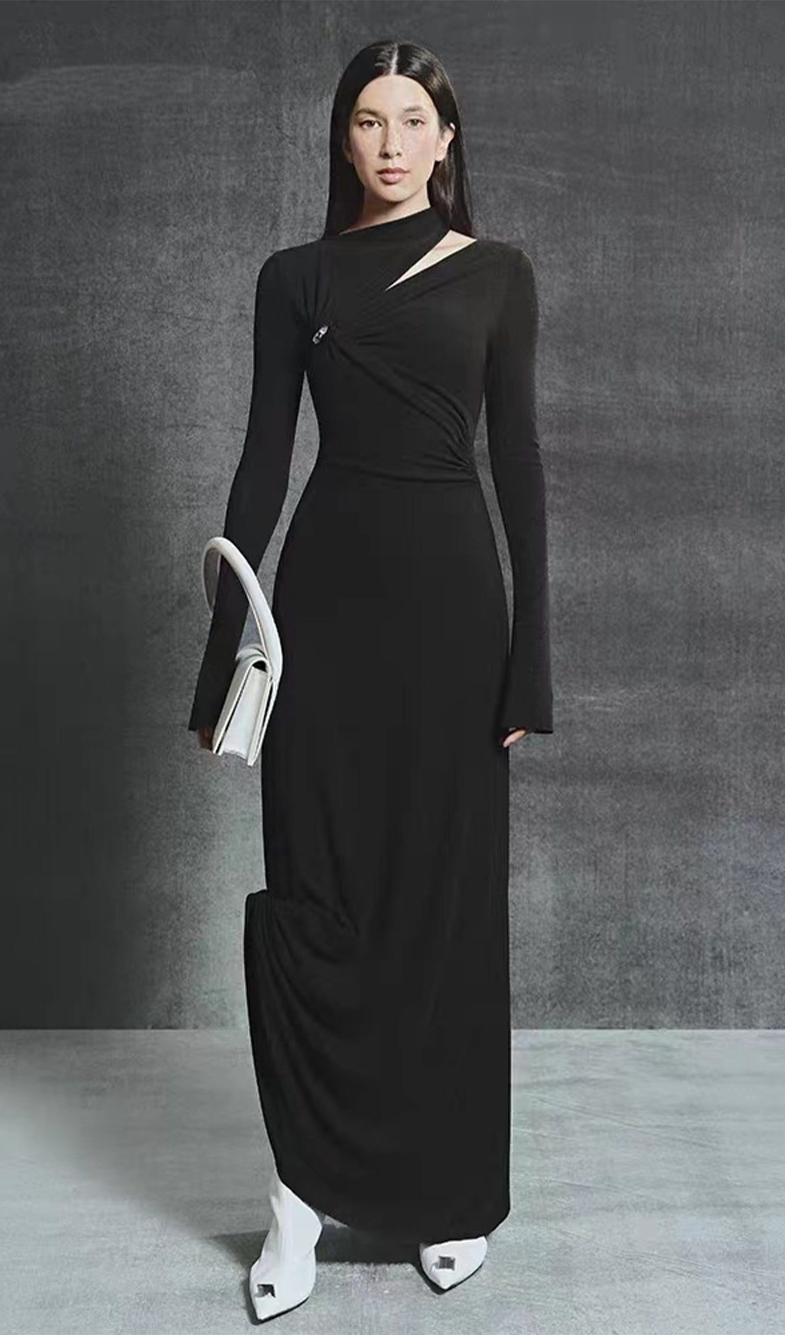 İçi Boş Metalik Dekorlu Maksi Elbise