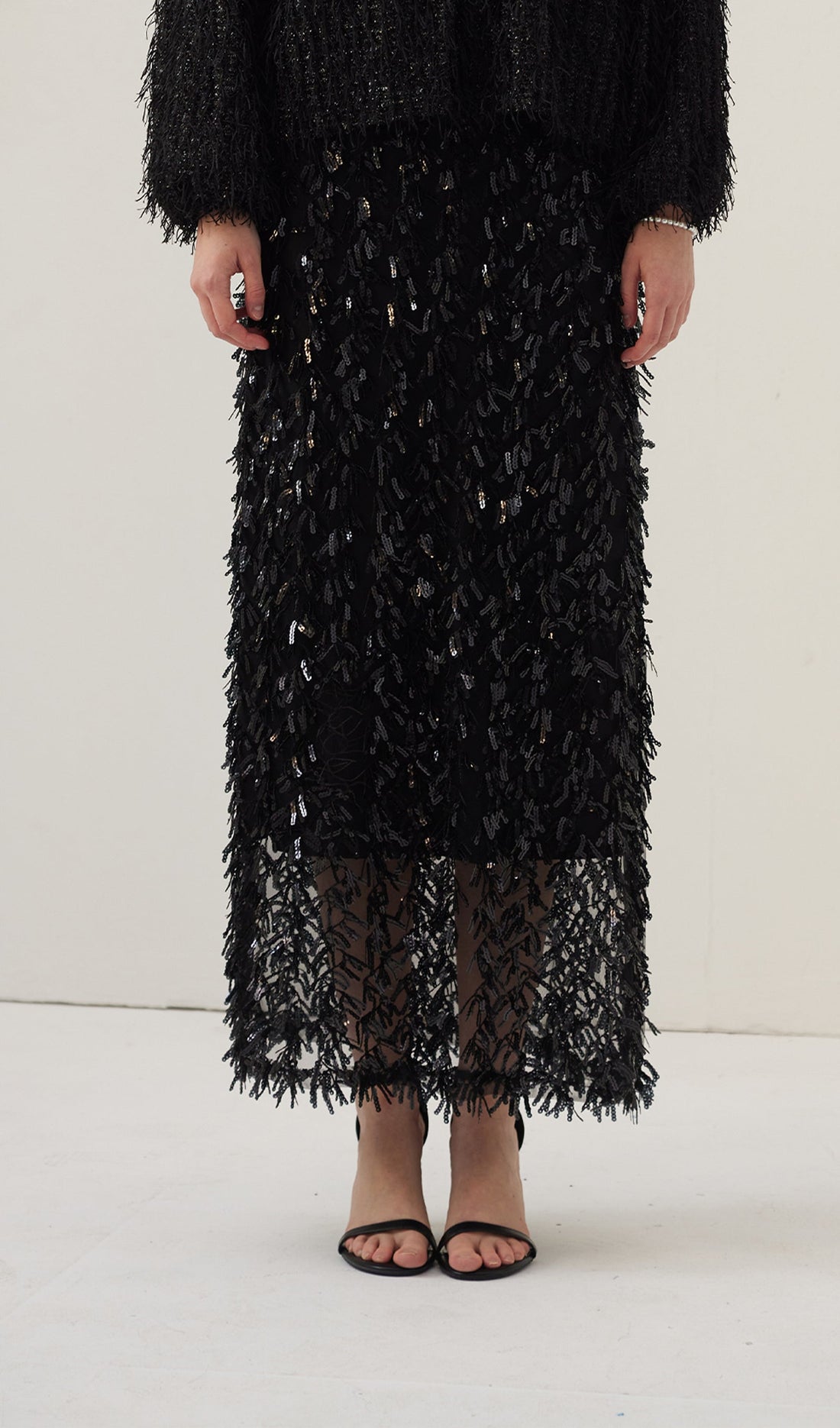 Siyah Tüylü Midi Etek