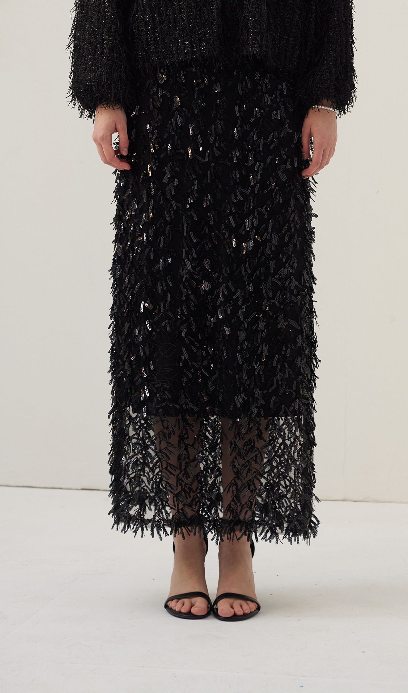 Siyah Tüylü Midi Etek