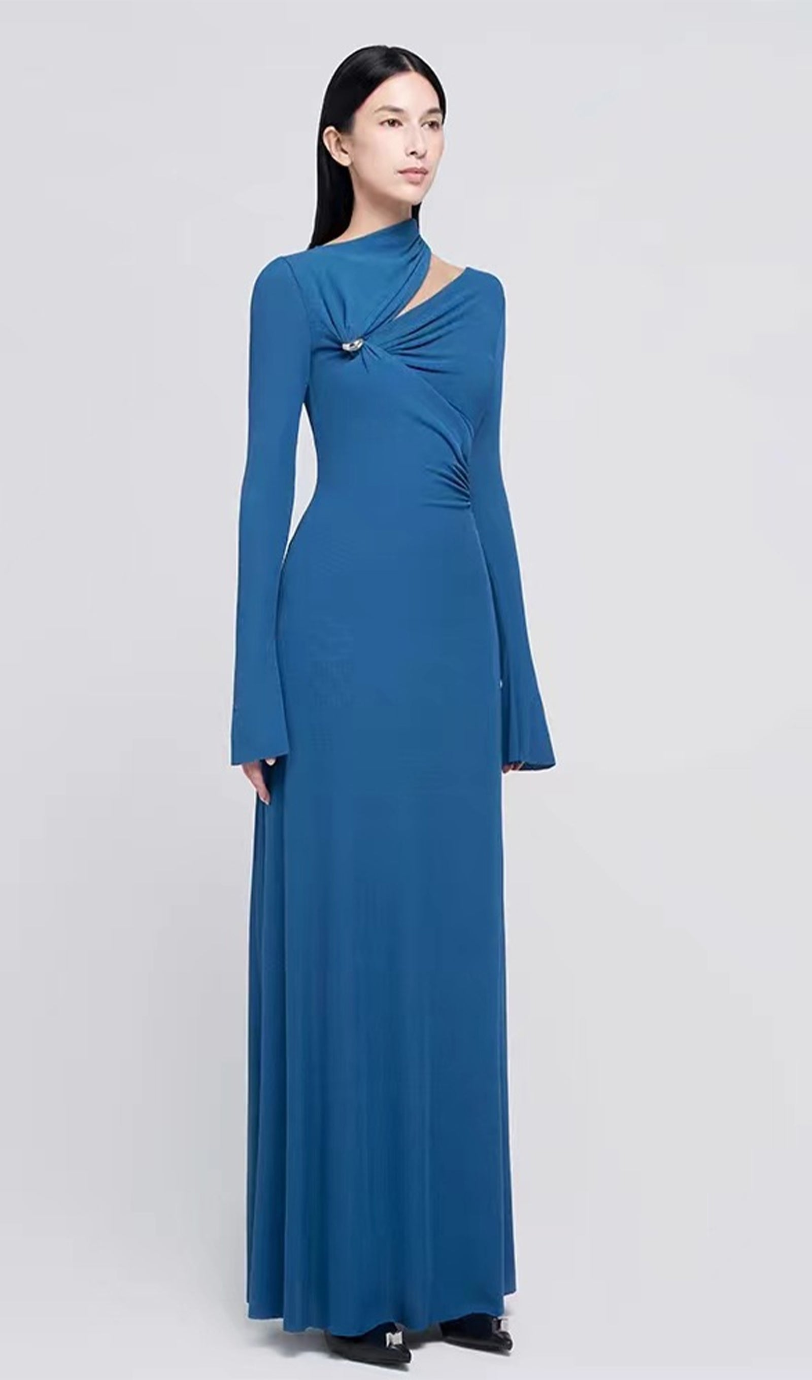 İçi Boş Metalik Dekorlu Maksi Elbise