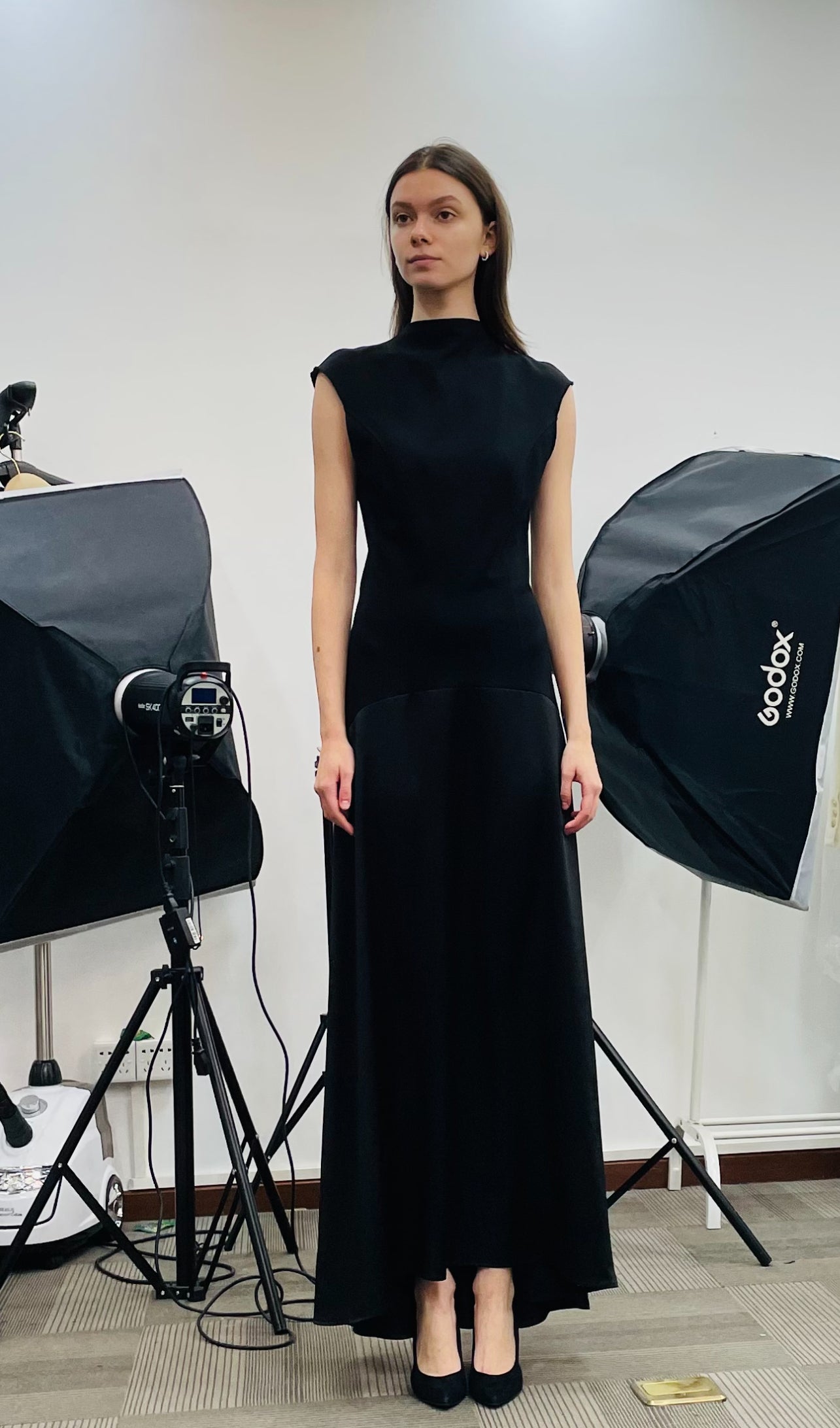 Örme Saten Kolsuz Maksi Elbise