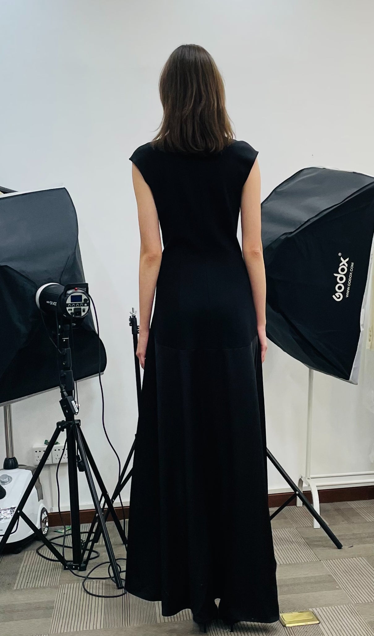 Örme Saten Kolsuz Maksi Elbise