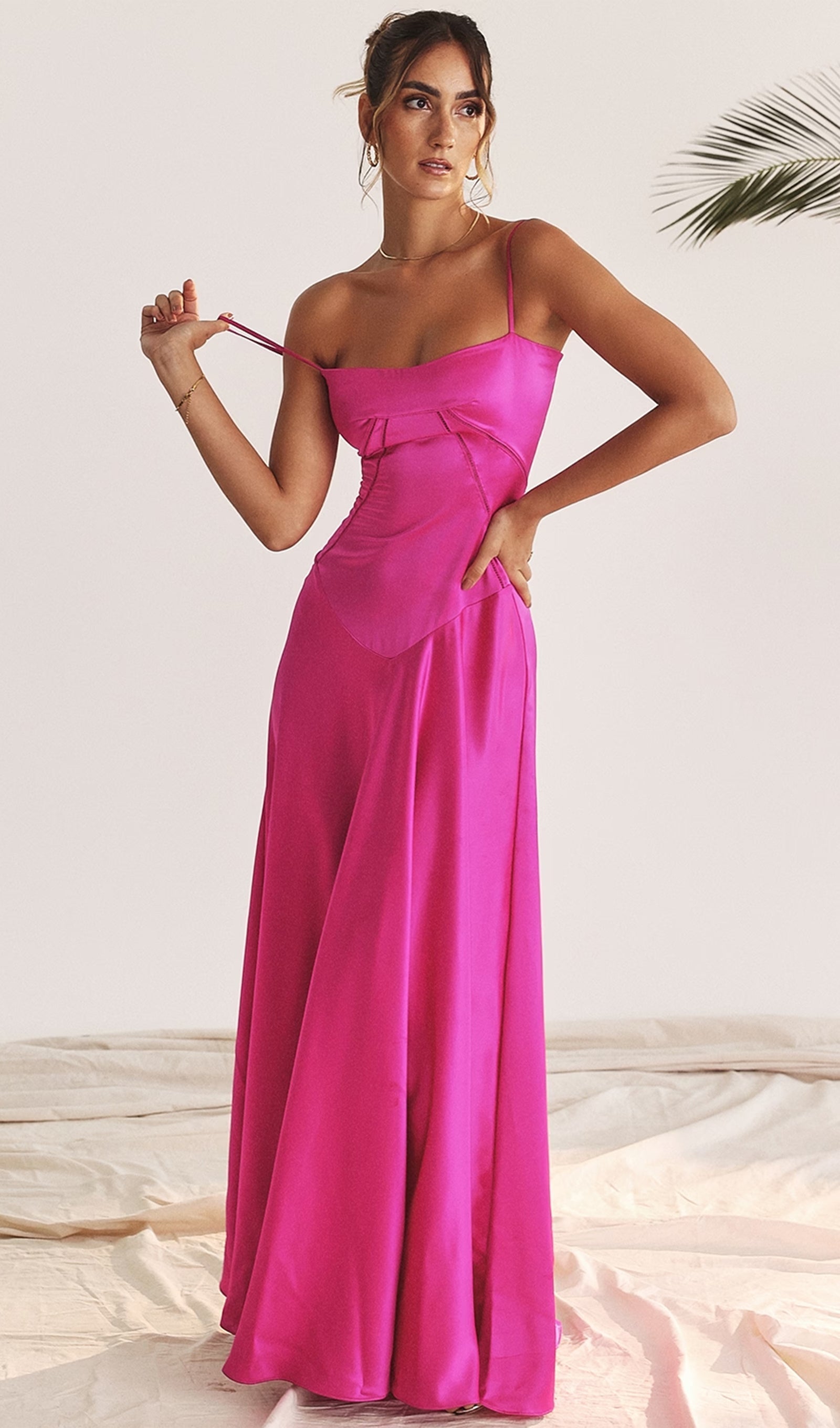 Saten Dantelli Maksi Elbise