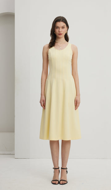 Pileli Yırtmaçlı Midi Elbise