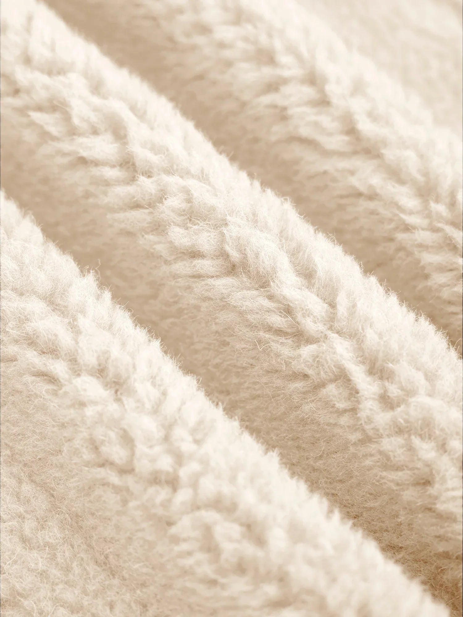 Yün Çentik Yaka Uzun Kollu Peluş Kaban