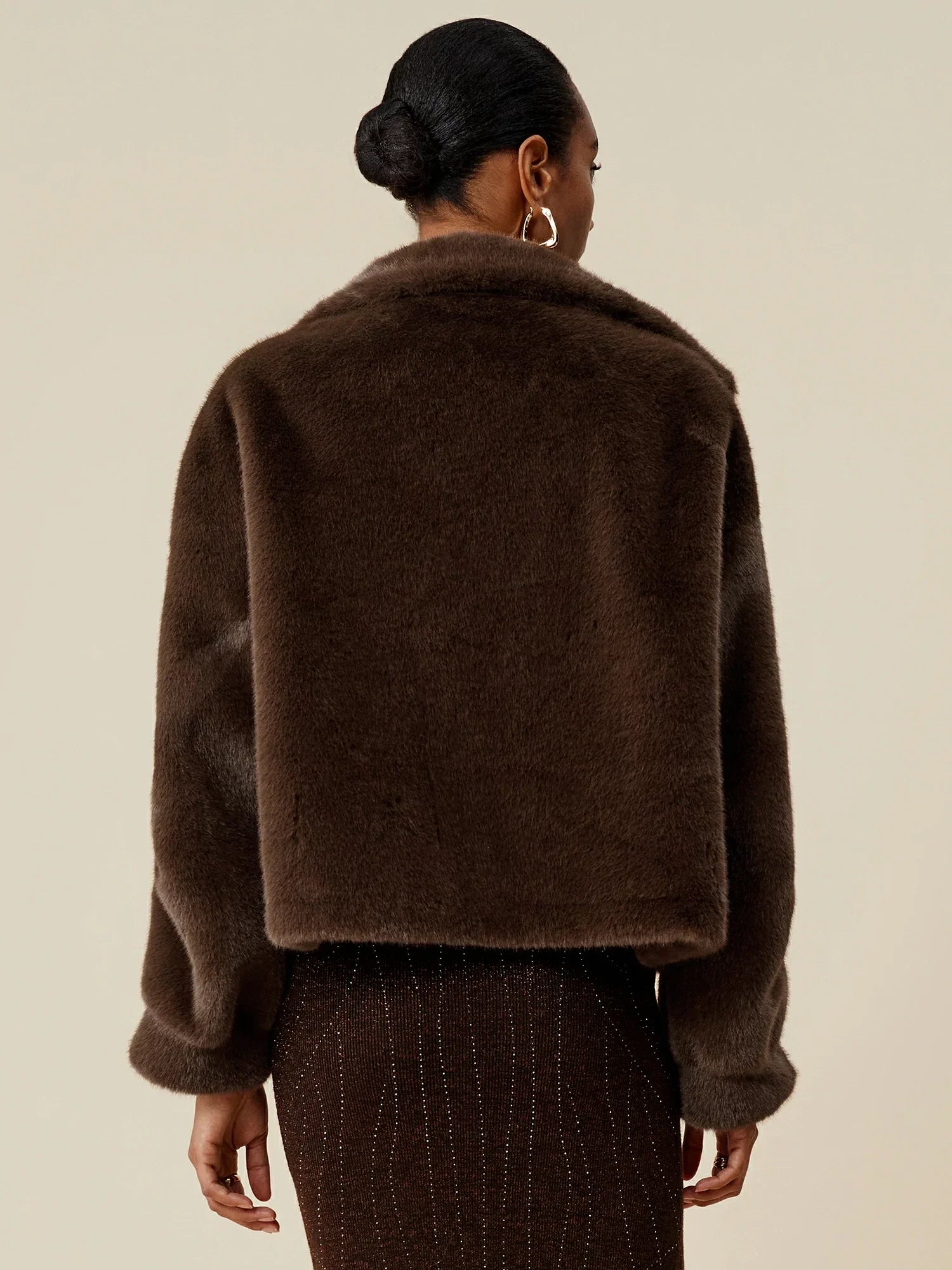 Yaka Uzun Kollu Çevre Dostu Kürk Kaban