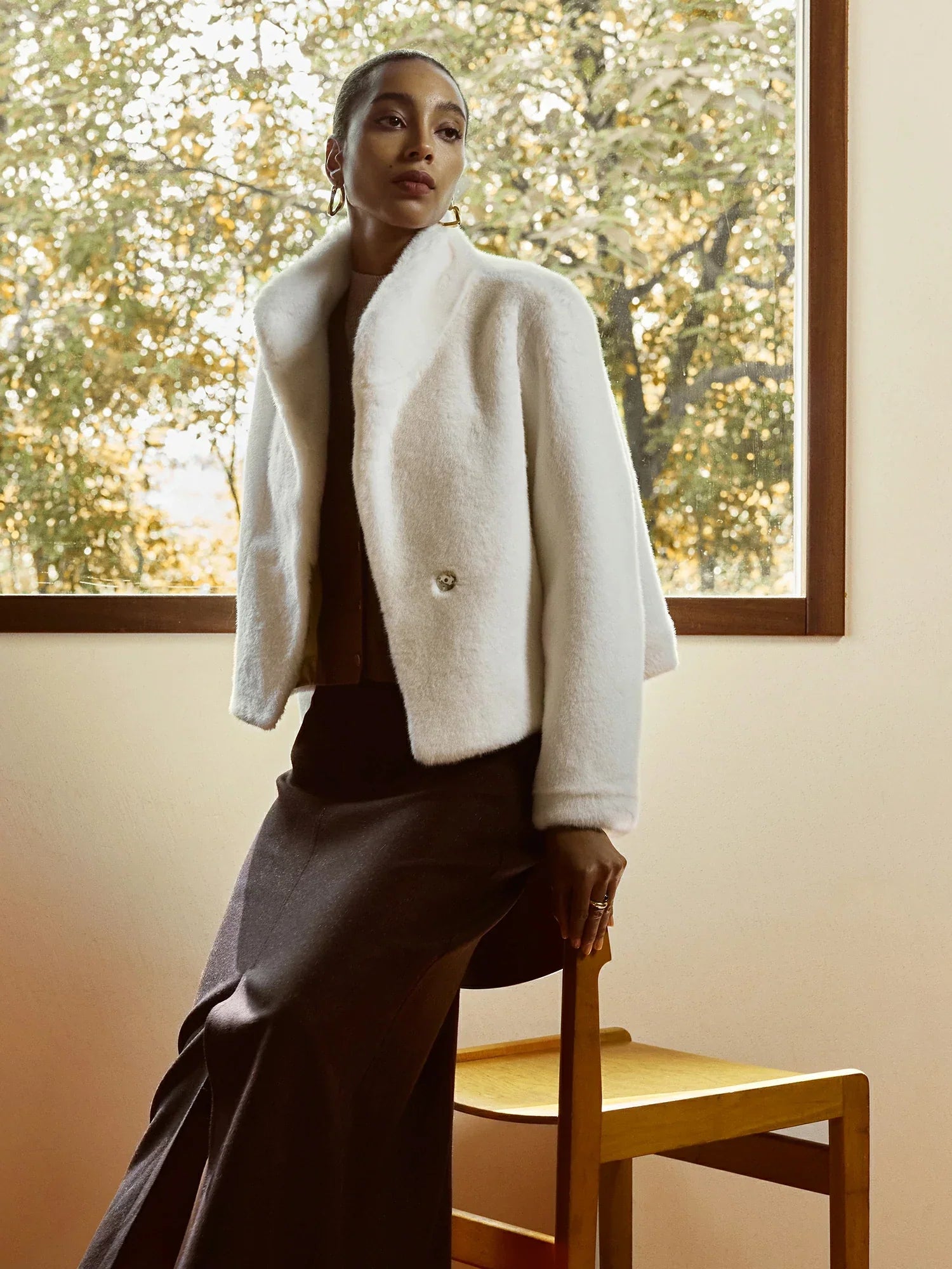 Kadın Yaka Çevre Dostu Kürk Kısa Kaban