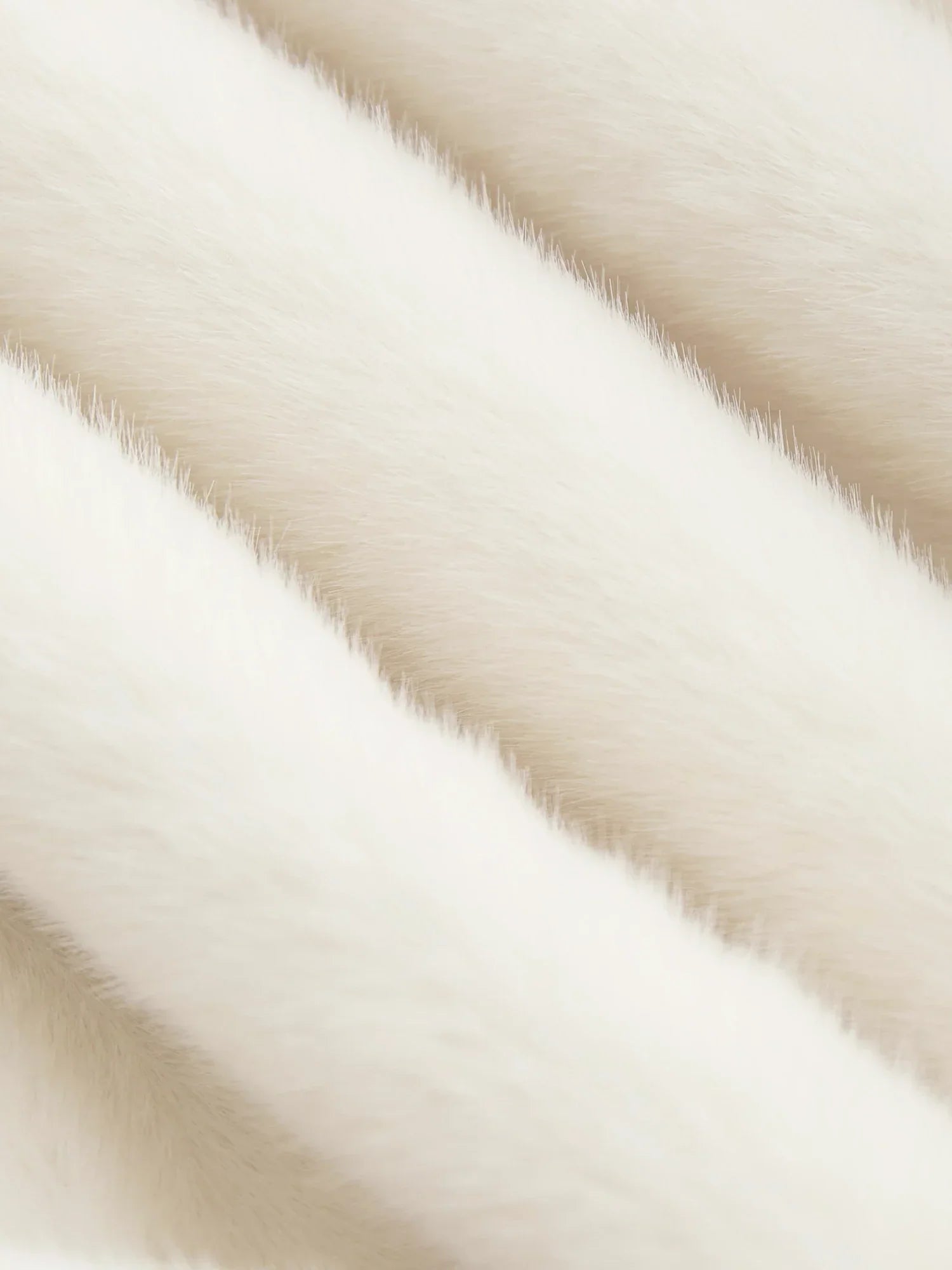 Kadın Yaka Çevre Dostu Kürk Kısa Kaban