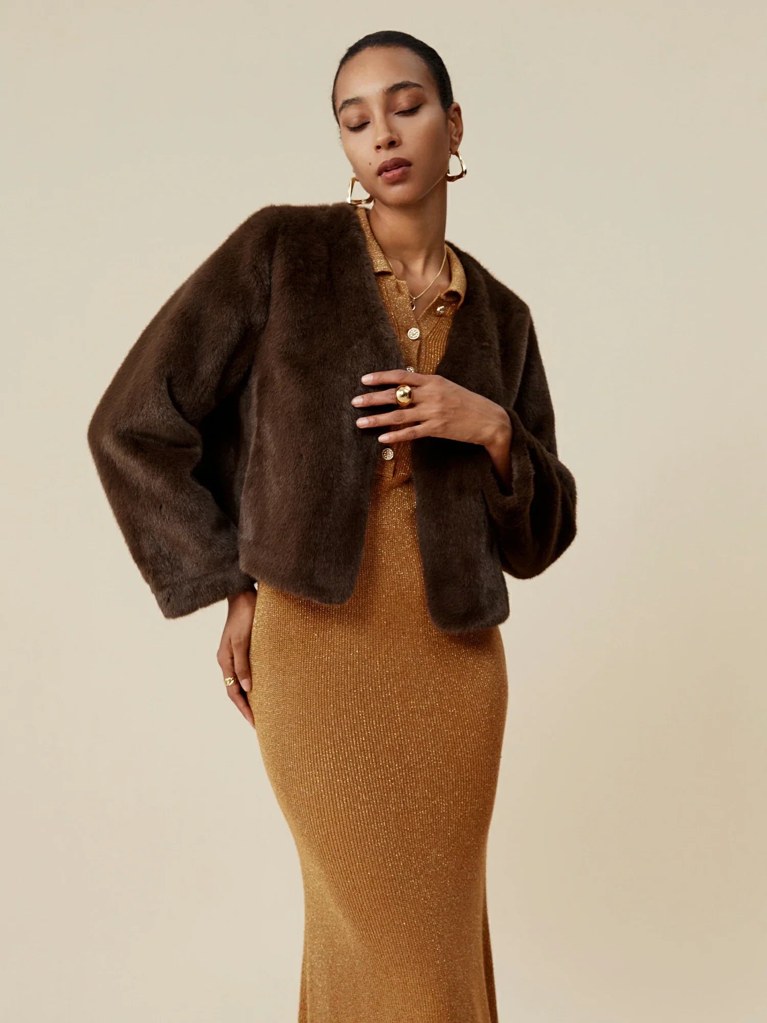 V Yaka Uzun Kollu Çevre Dostu Kürk Kısa Kaban