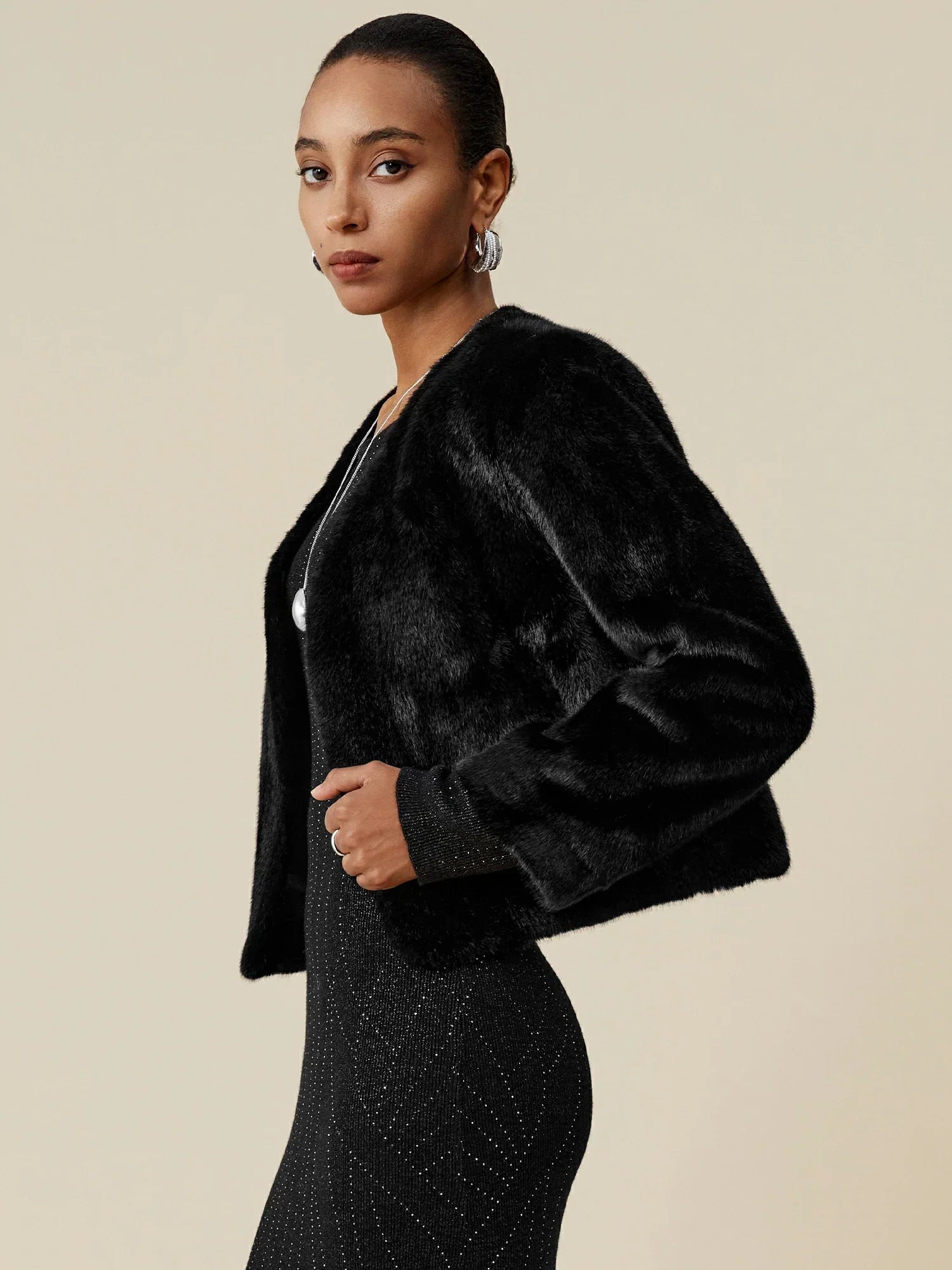 V Yaka Uzun Kollu Çevre Dostu Kürk Kısa Kaban