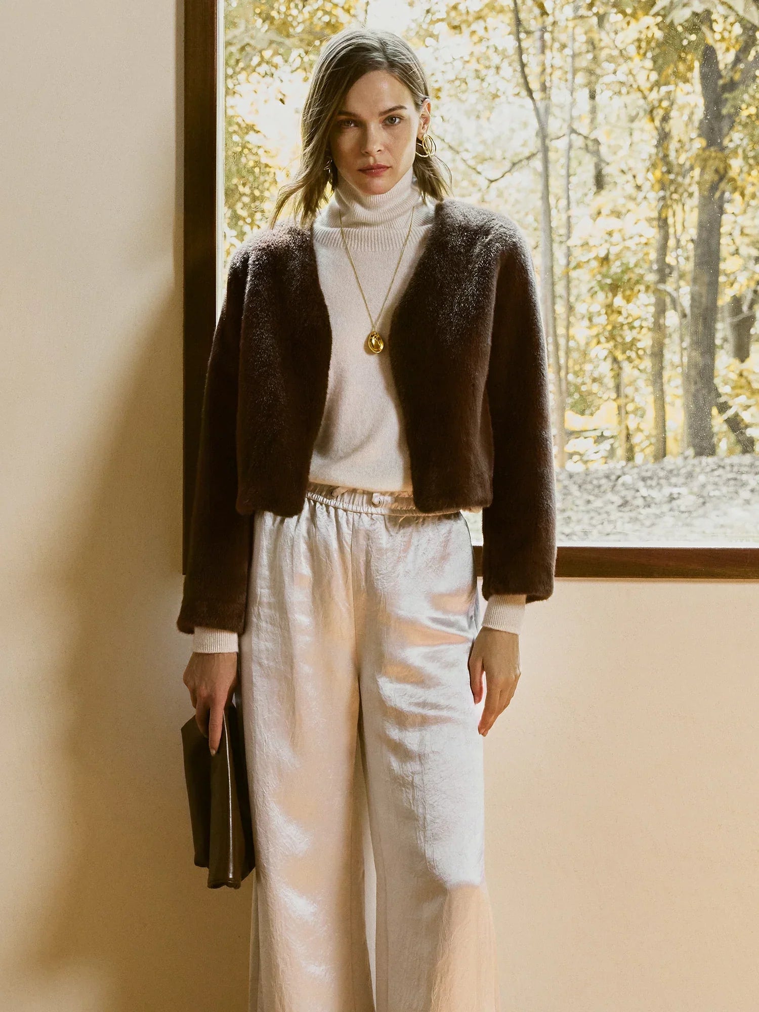 V Yaka Uzun Kollu Çevre Dostu Kürk Kısa Kaban