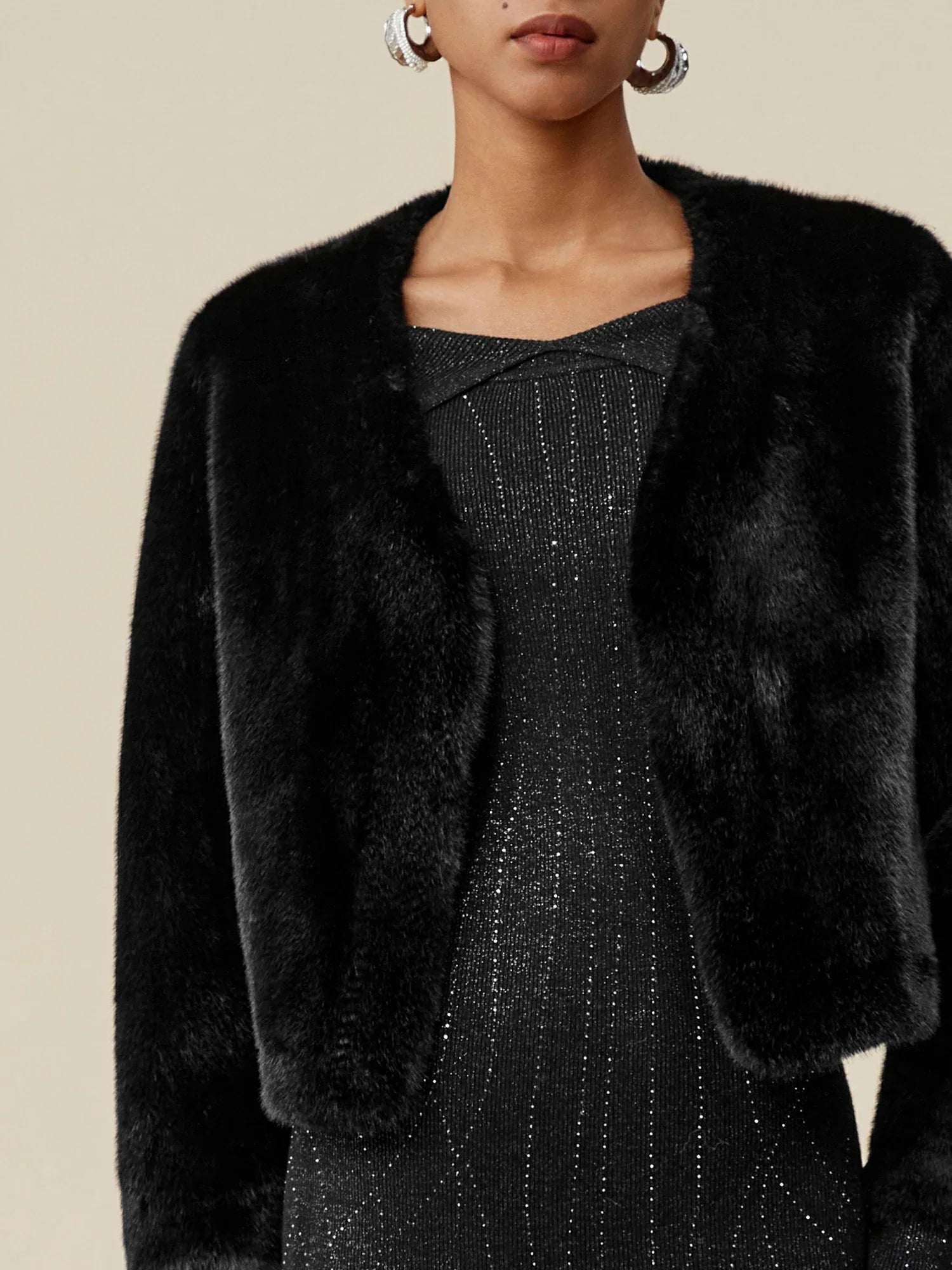 V Yaka Uzun Kollu Çevre Dostu Kürk Kısa Kaban