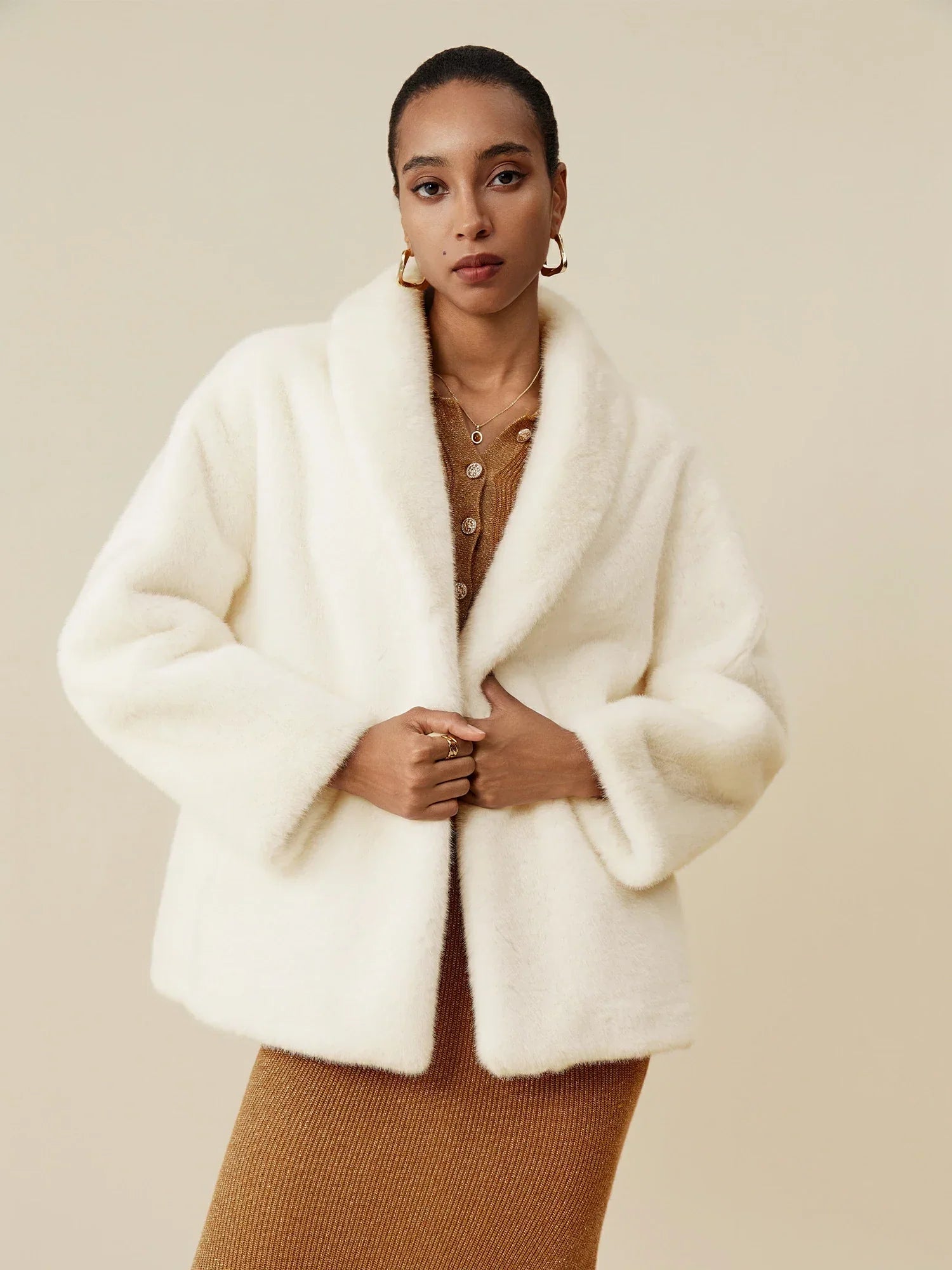 Yaka Uzun Kollu Çevre Dostu Kürk Kısa Kaban