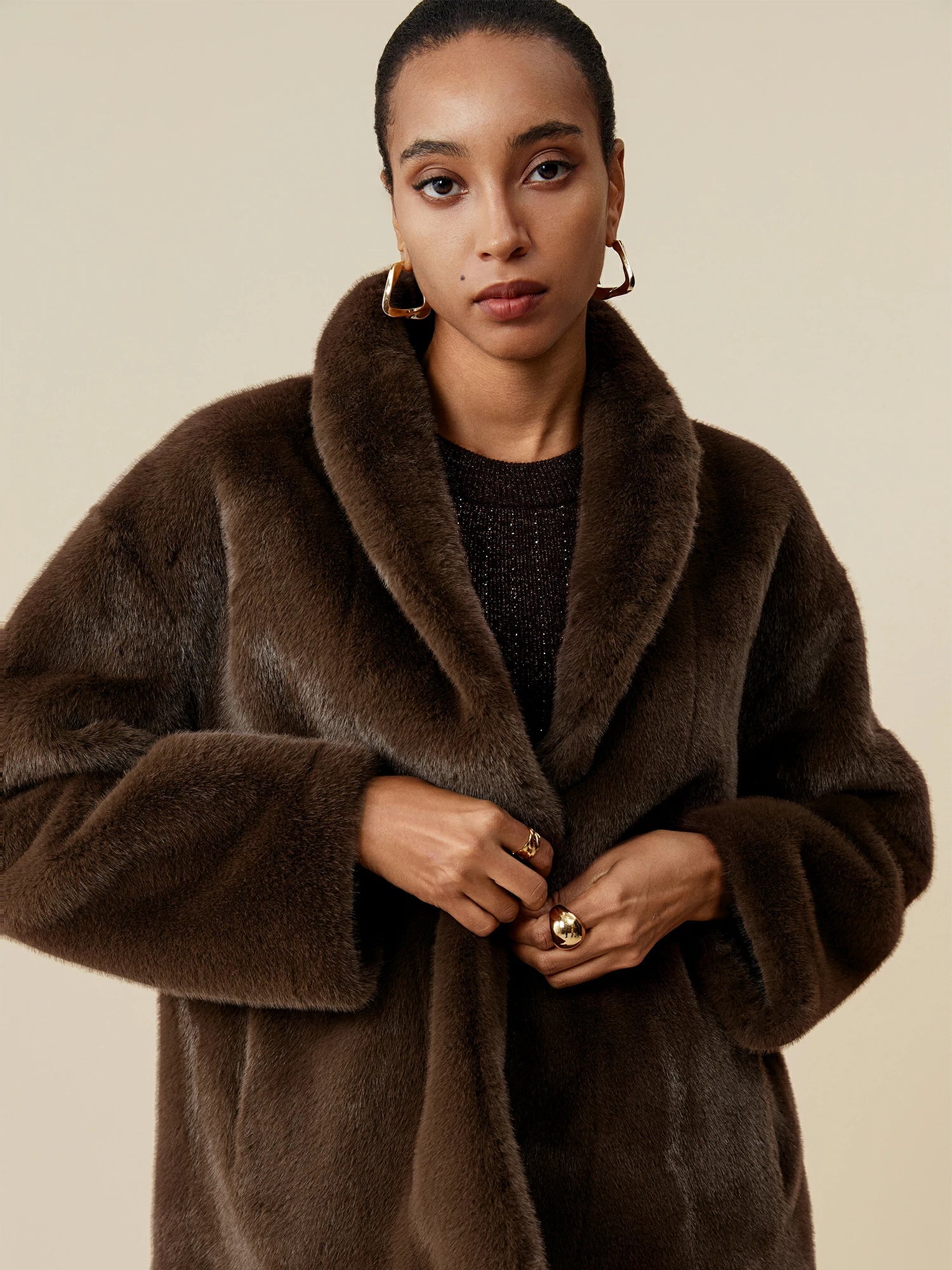 Yaka Uzun Kollu Çevre Dostu Kürk Kısa Kaban