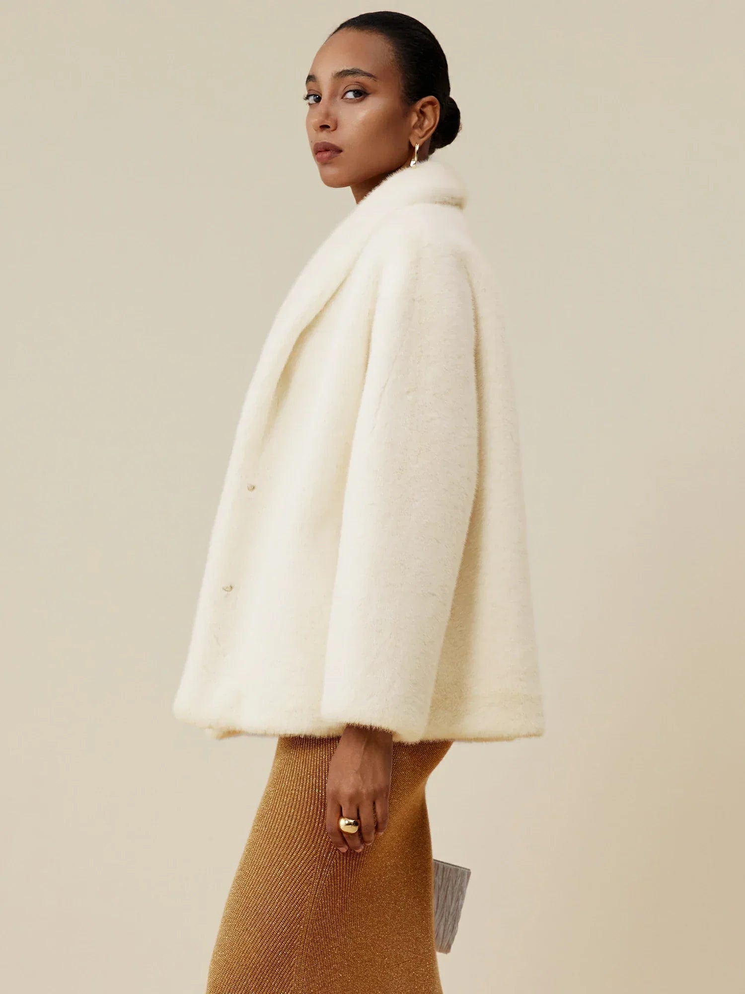 Yaka Uzun Kollu Çevre Dostu Kürk Kısa Kaban