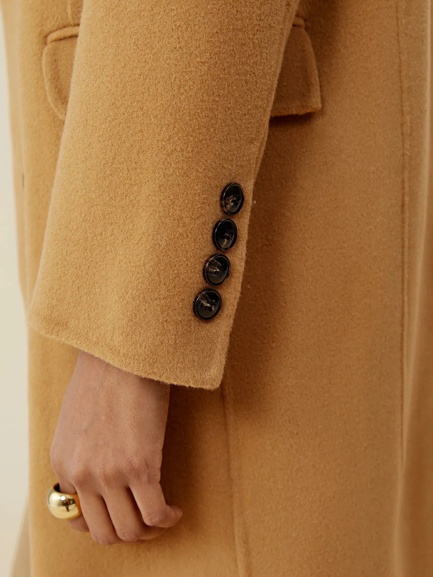 Yün Çentikli Yaka Klasik Kruvaze Kaban