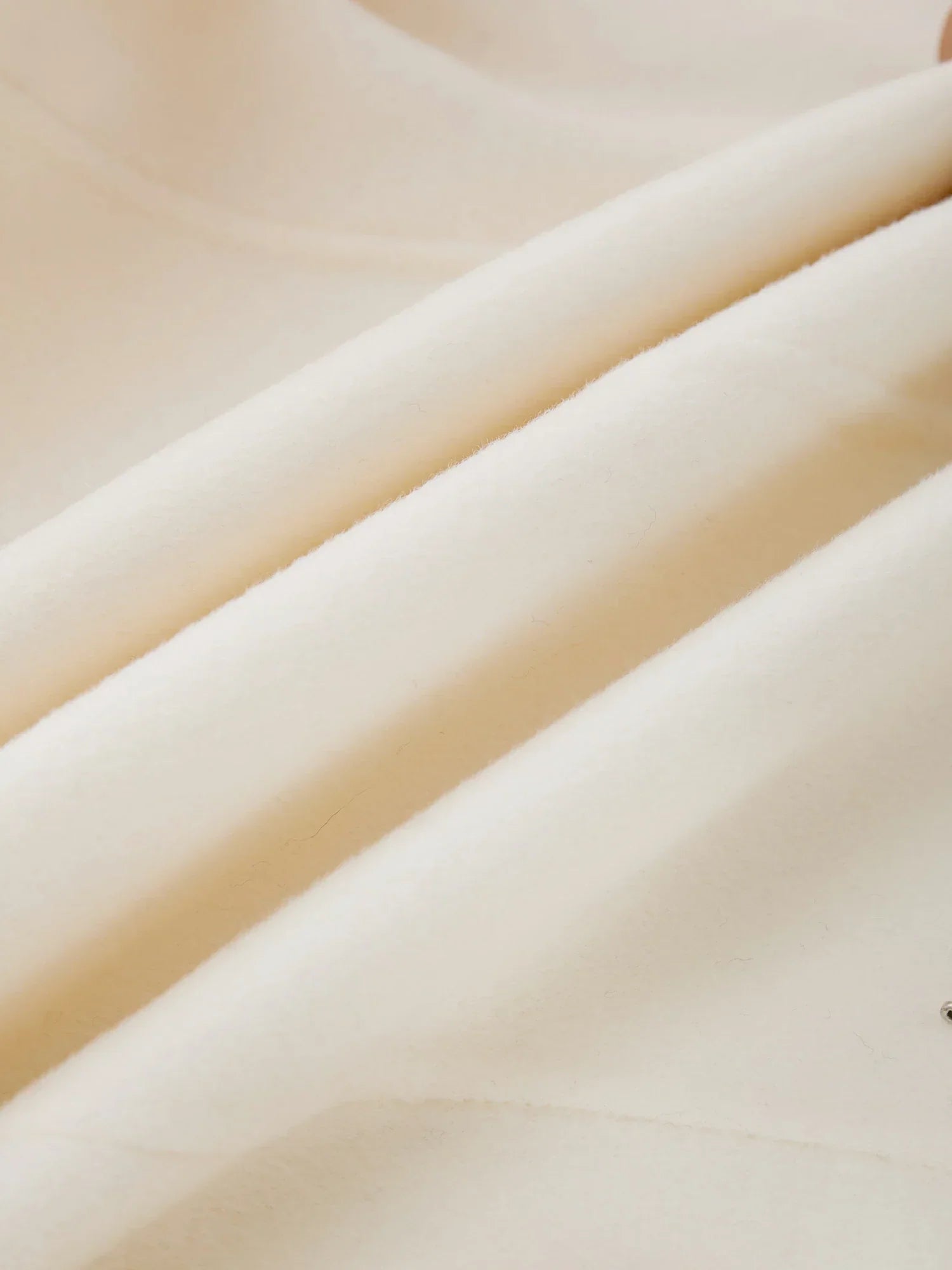 Yün Çentikli Yaka Klasik Kruvaze Kaban