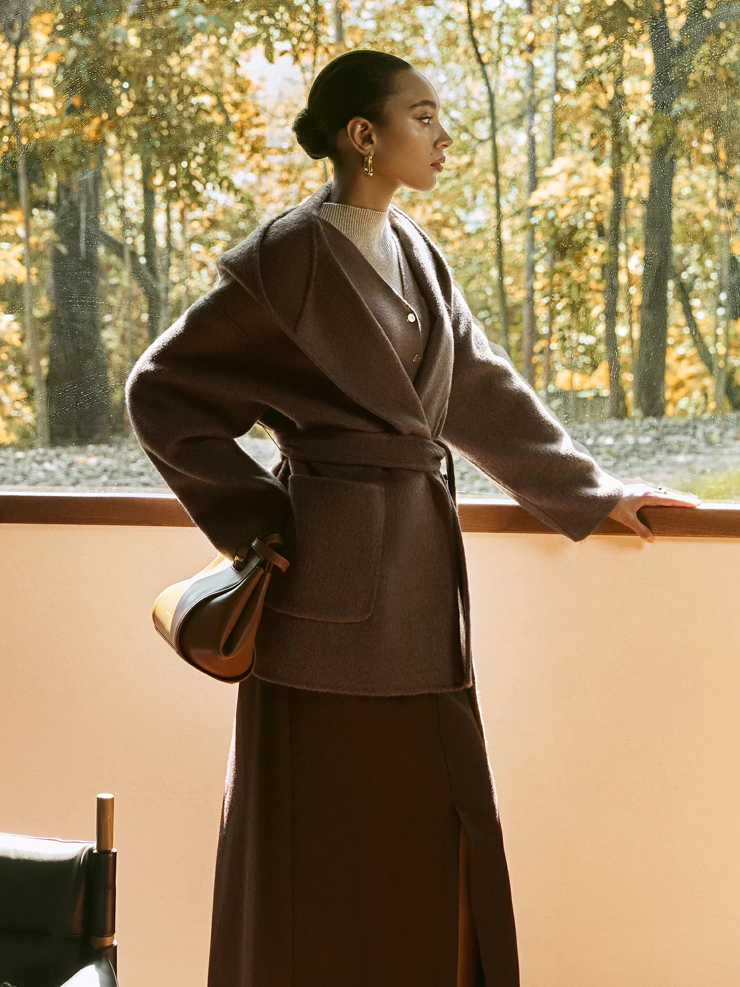 Yün Kapüşonlu Uzun Kollu Kaban