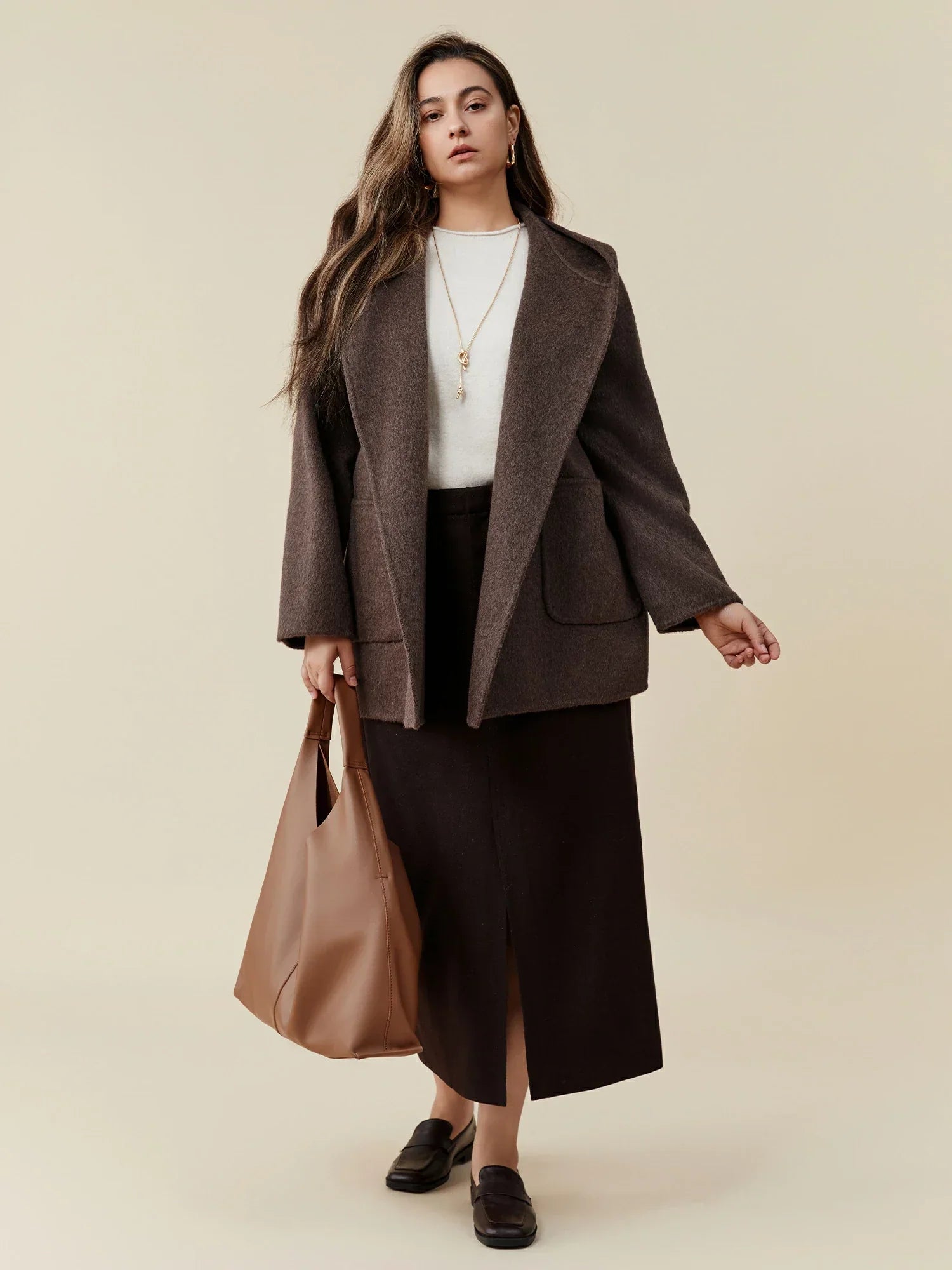 Yün Kapüşonlu Uzun Kollu Kaban