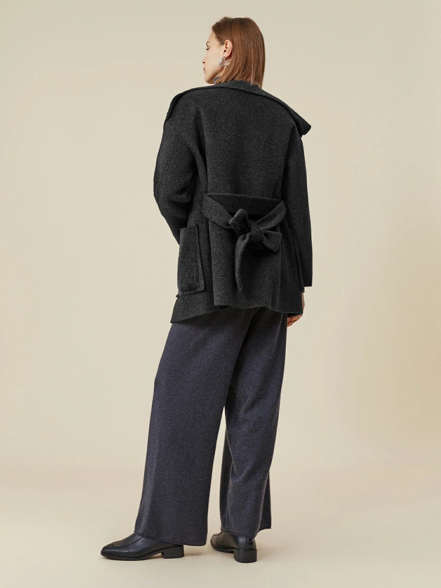 Yün Yaka Uzun Kollu Kaban