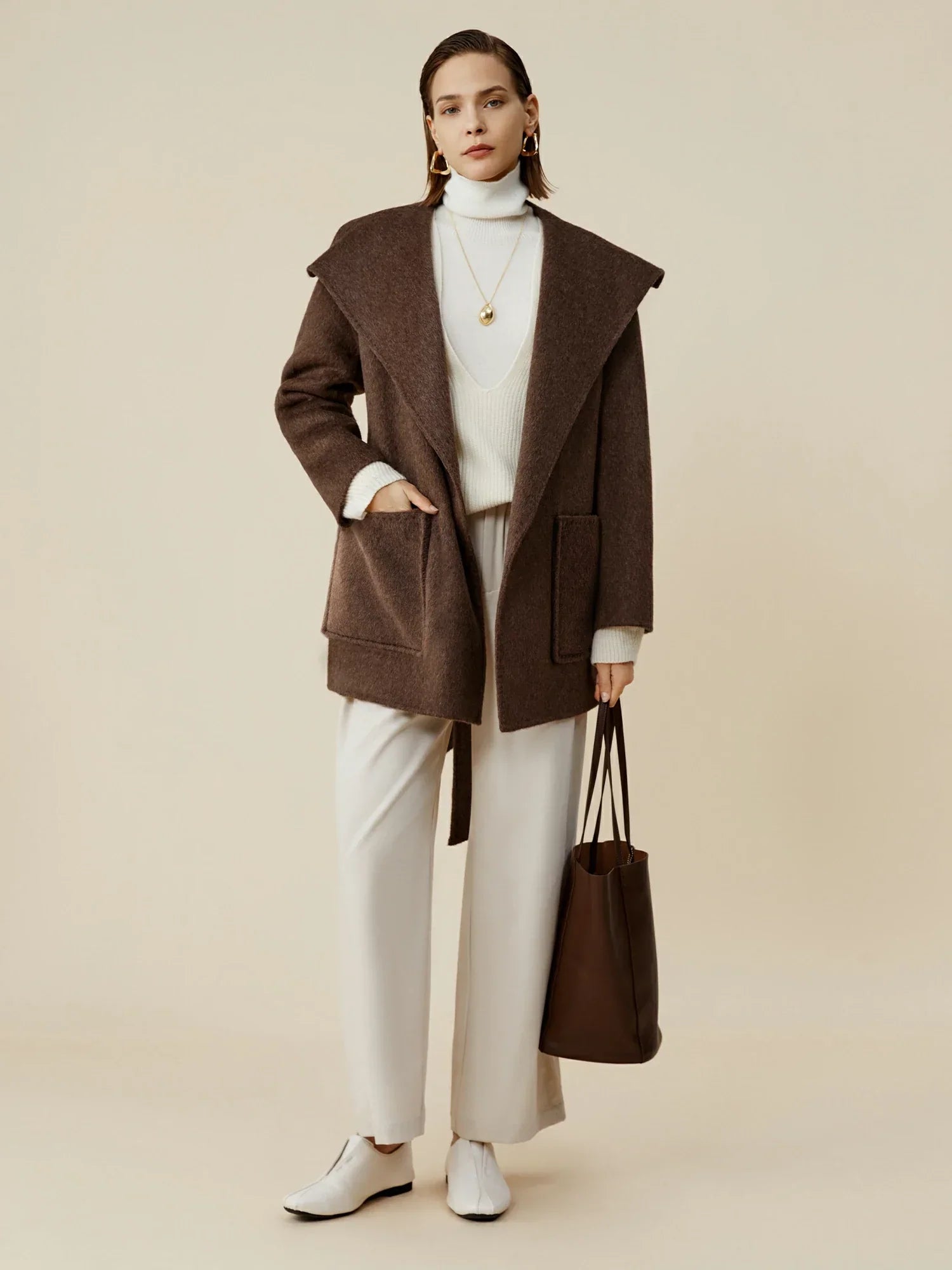 Yün Yaka Uzun Kollu Kaban