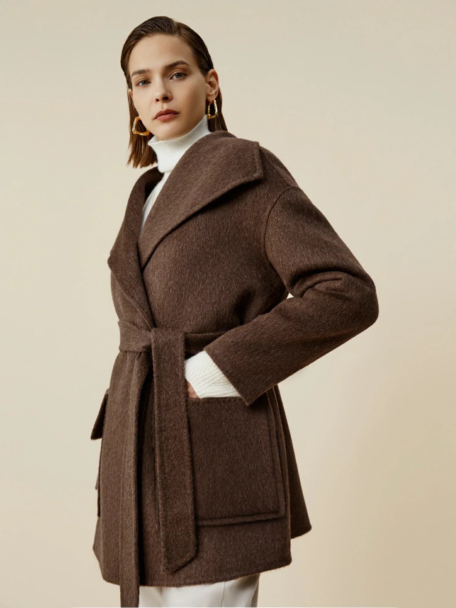 Yün Yaka Uzun Kollu Kaban