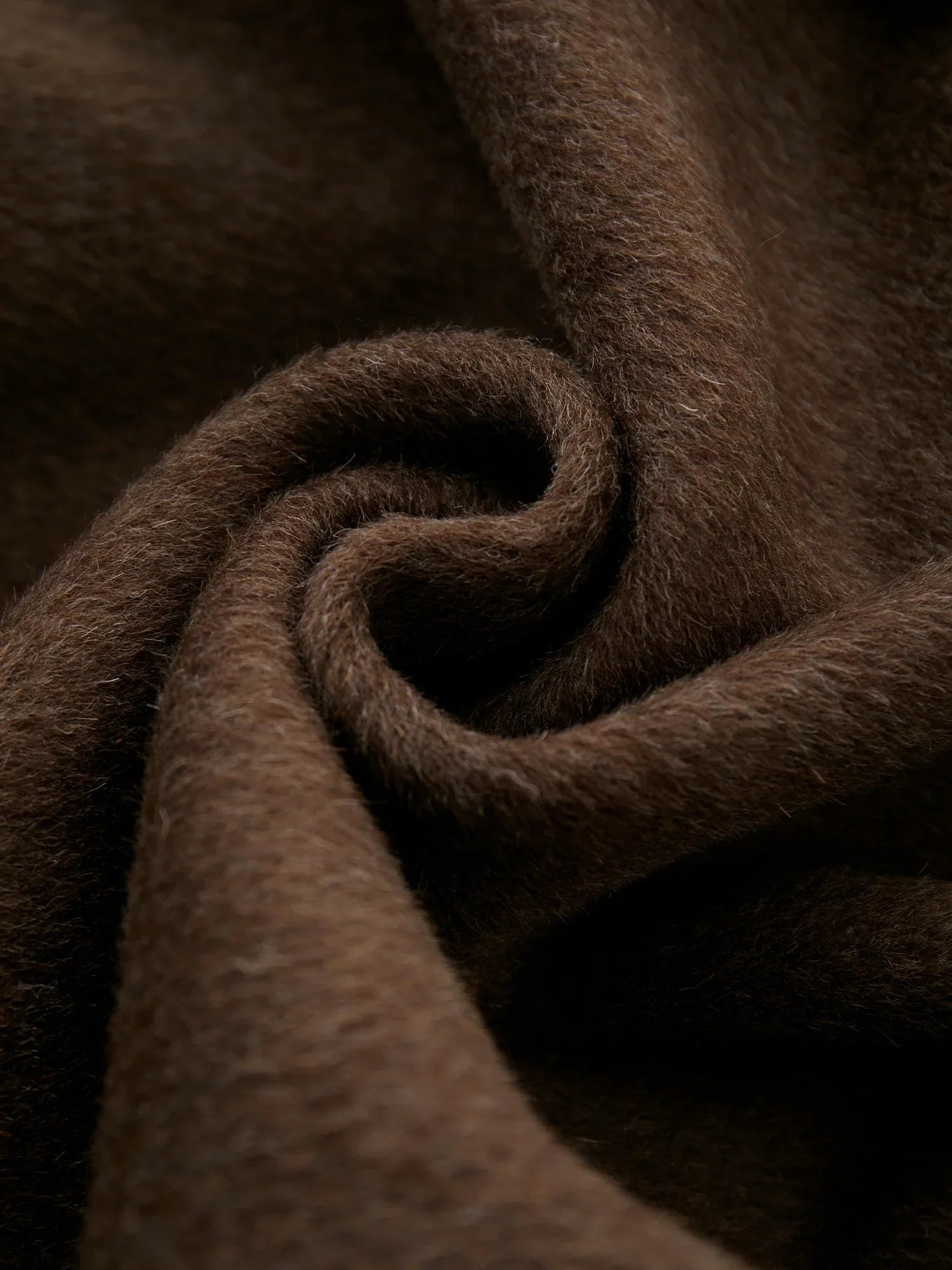 Yün Yaka Uzun Kollu Kaban