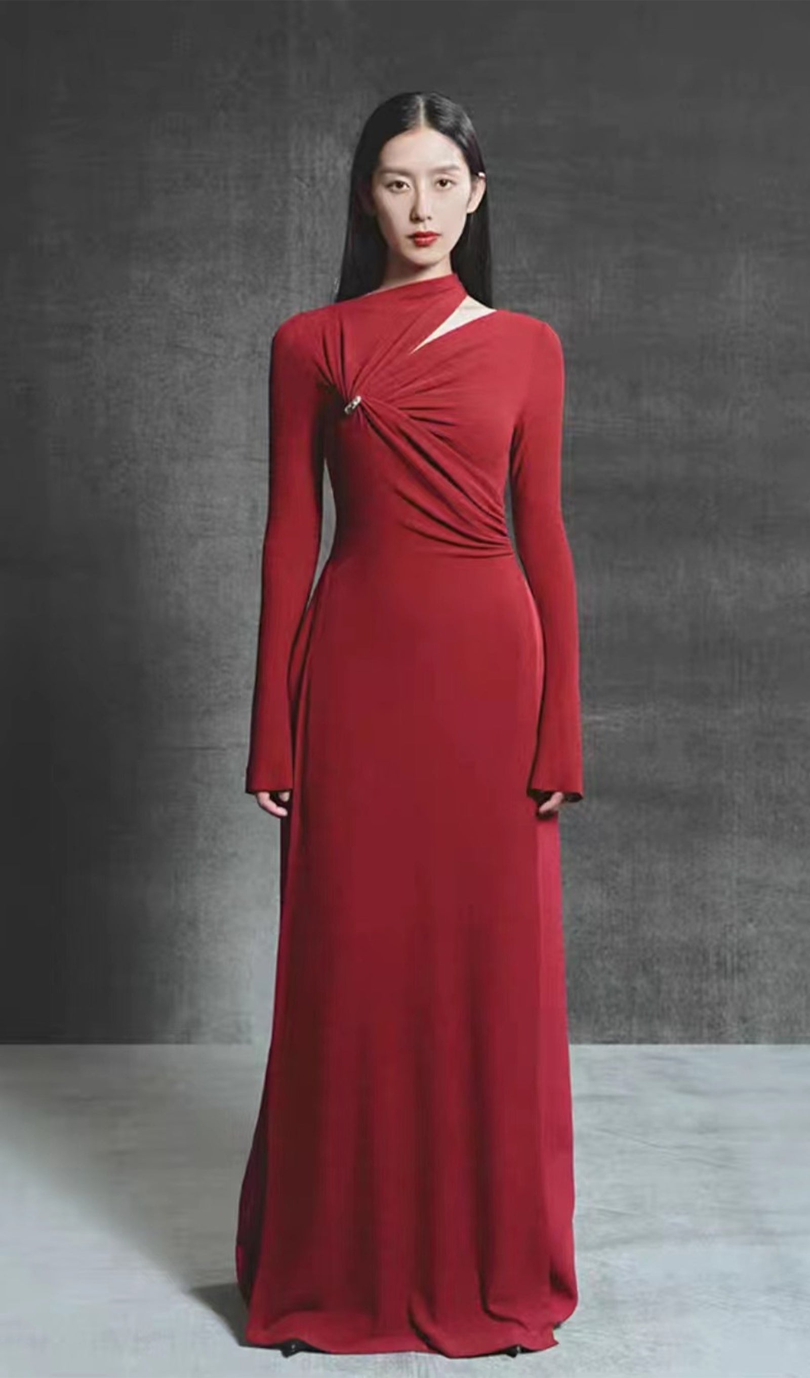 İçi Boş Metalik Dekorlu Maksi Elbise