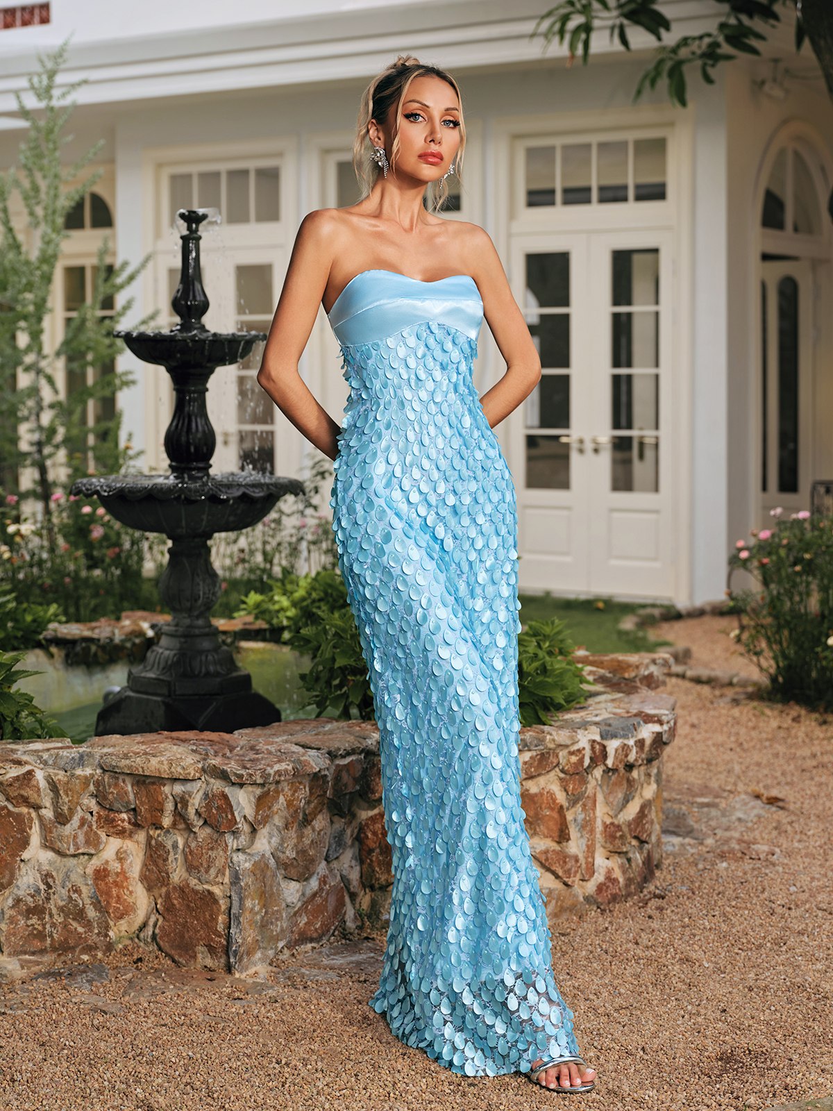 Rhoxane Straplez Ölçekli Dantel Maxi Elbise