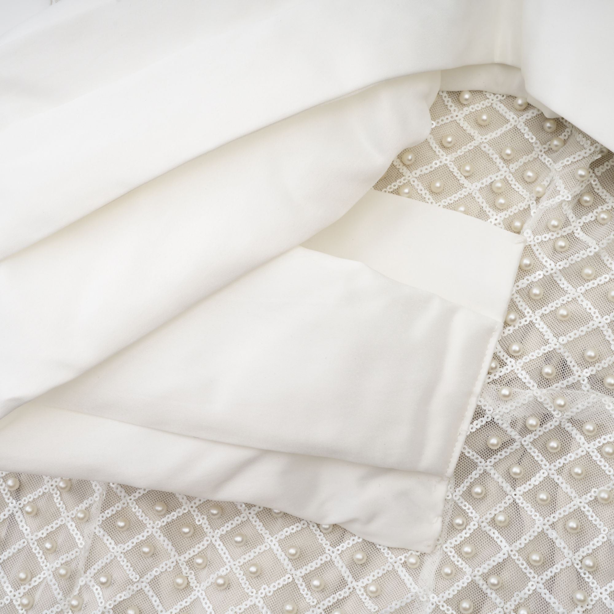 Maura İncili Omuzdan Askılı Maxi Elbise