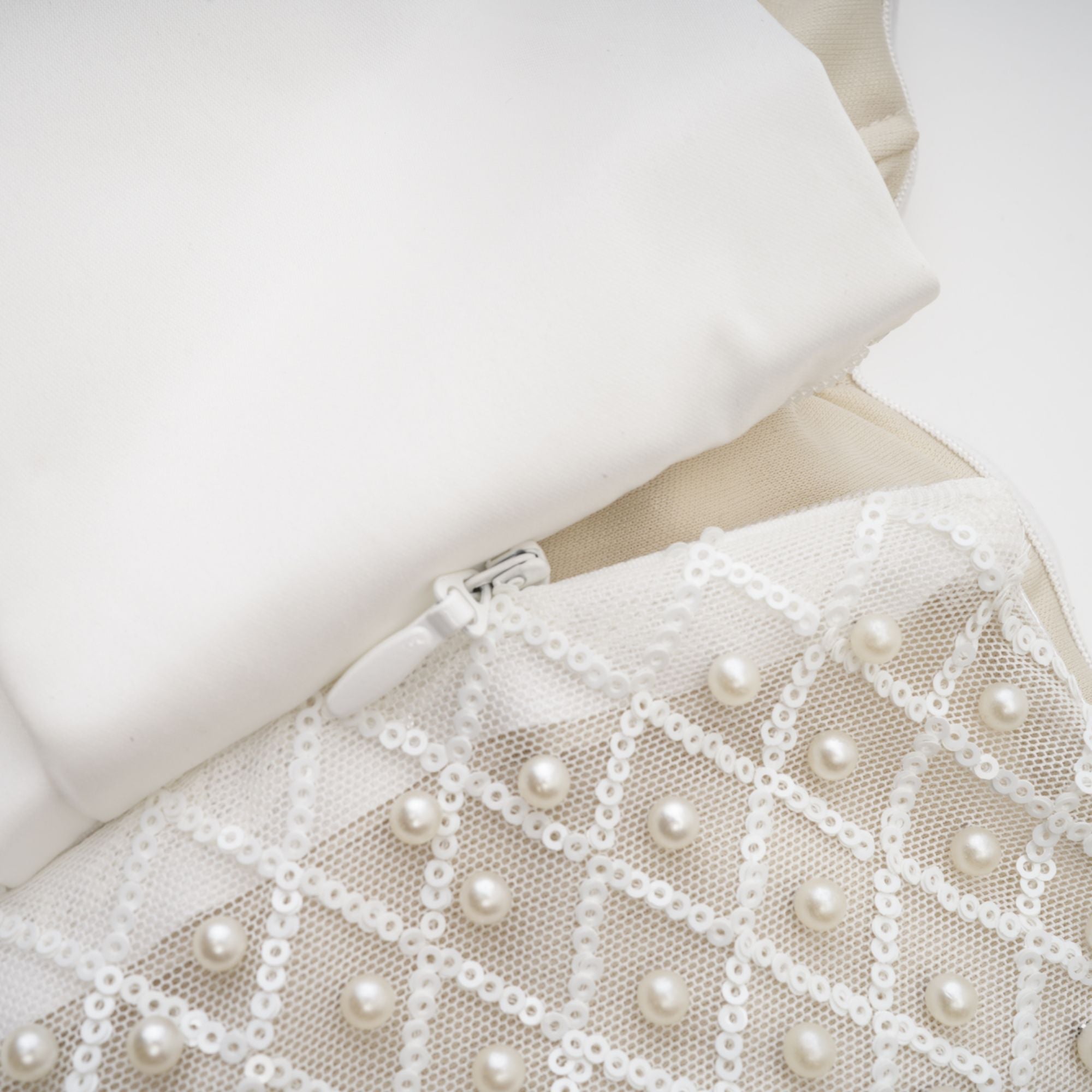 Maura İncili Omuzdan Askılı Maxi Elbise