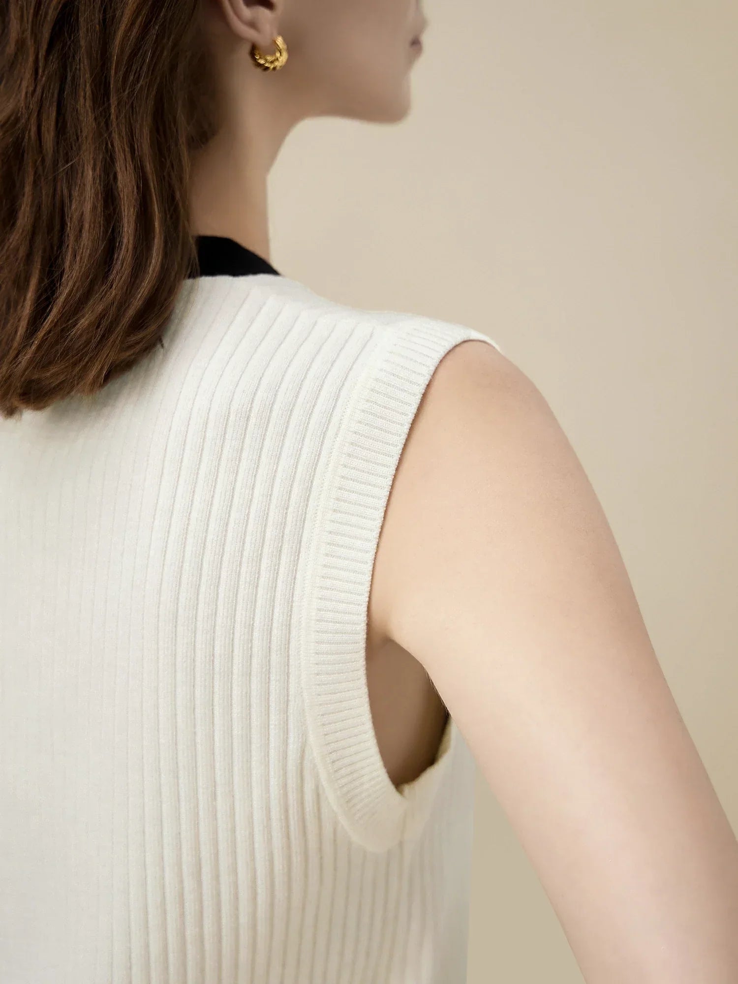 Yün Kolsuz Örme Kontrast Hırka Atlet