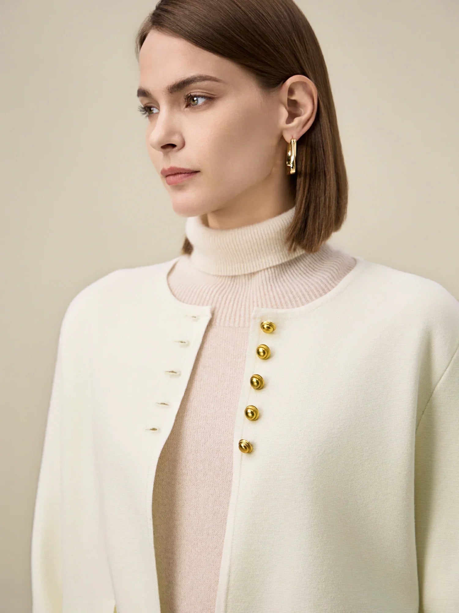 Kadın Yün Yuvarlak Yaka Uzun Kollu Ceket