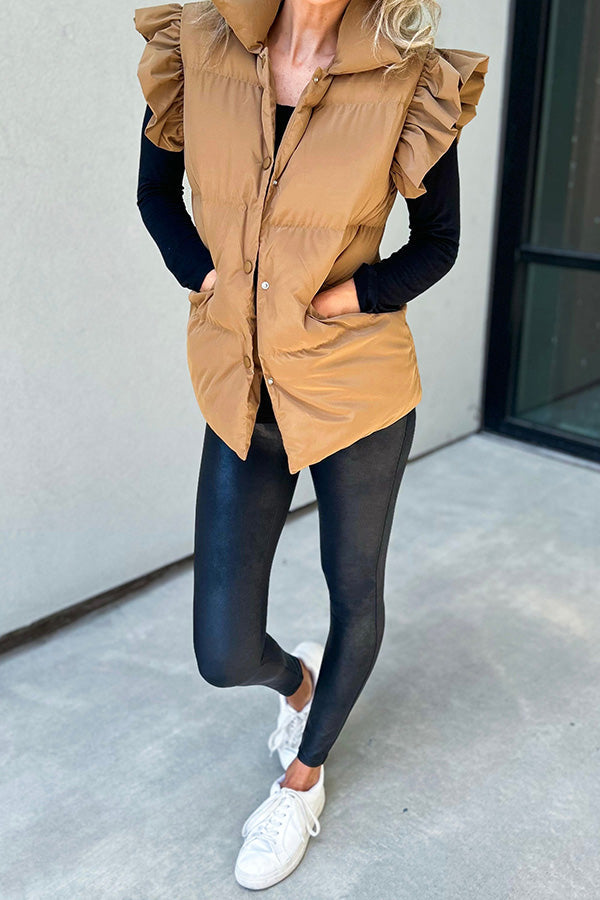 Rahat Dik Yaka, Düğmeli Çift Cepli, Uçuşan Fırfırlı Kollu Yelek