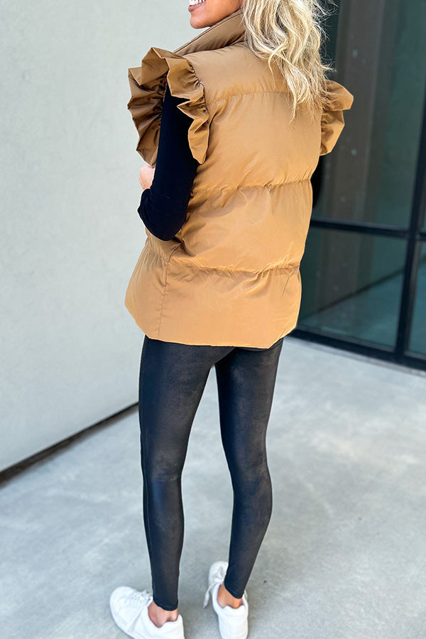 Rahat Dik Yaka, Düğmeli Çift Cepli, Uçuşan Fırfırlı Kollu Yelek