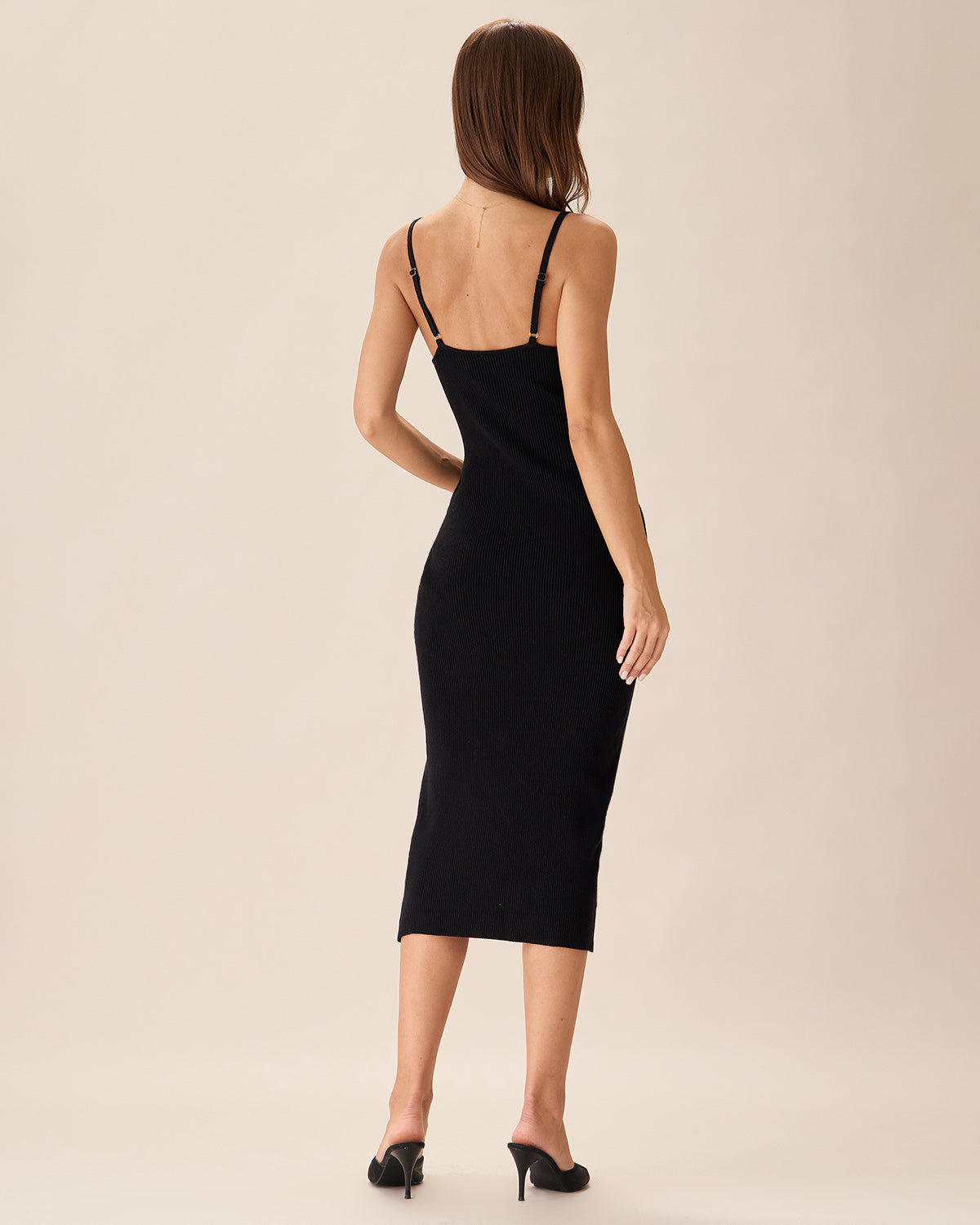 Siyah U Yaka Düğmeli Slip Örme Midi Elbise